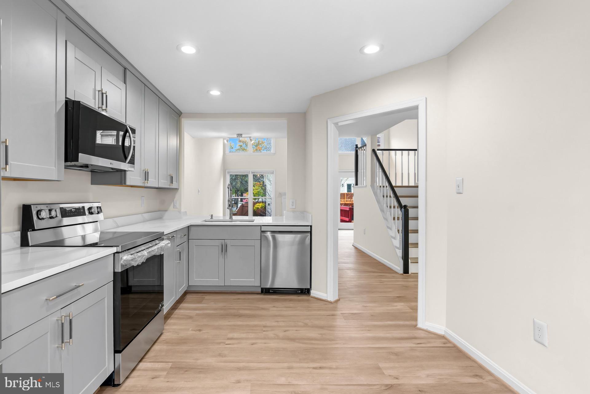 HERITAGE FOREST - Residential Lease