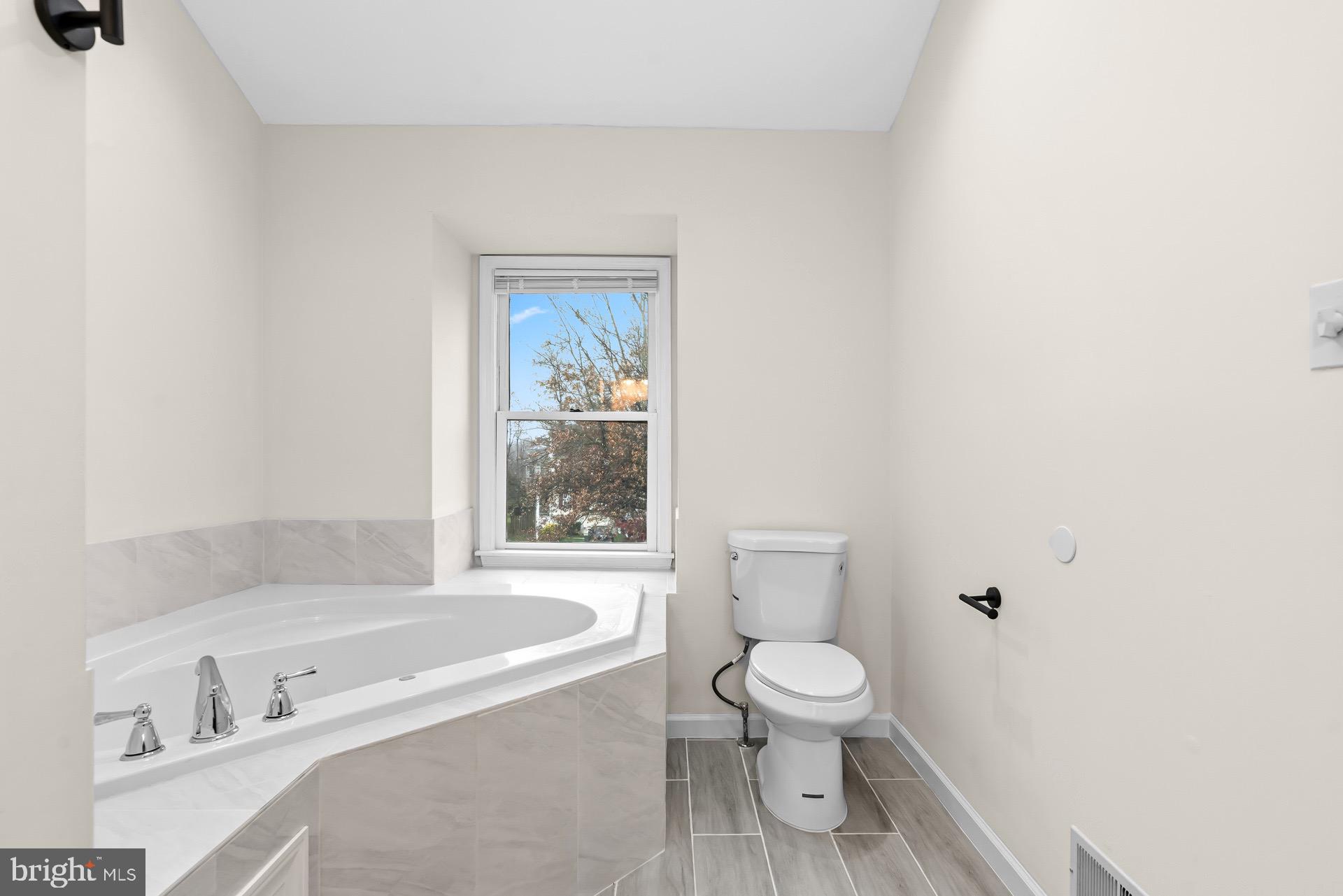 HERITAGE FOREST - Residential Lease