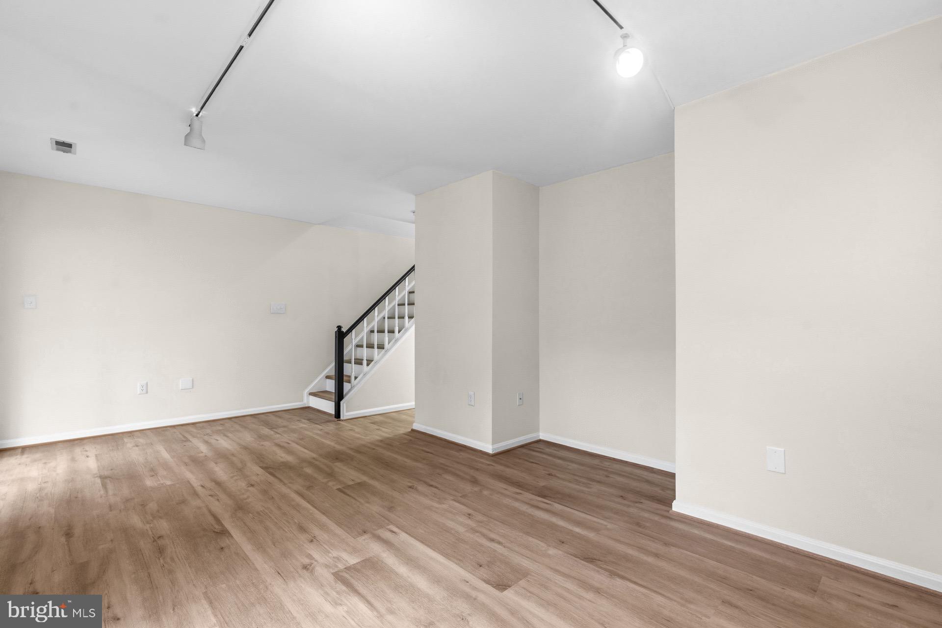 HERITAGE FOREST - Residential Lease