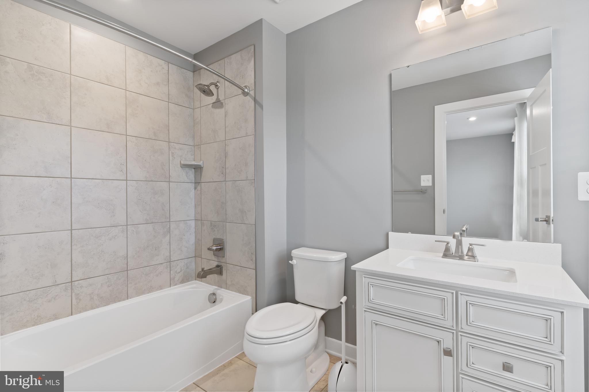 CHRISTOPHER POINTE - Residential