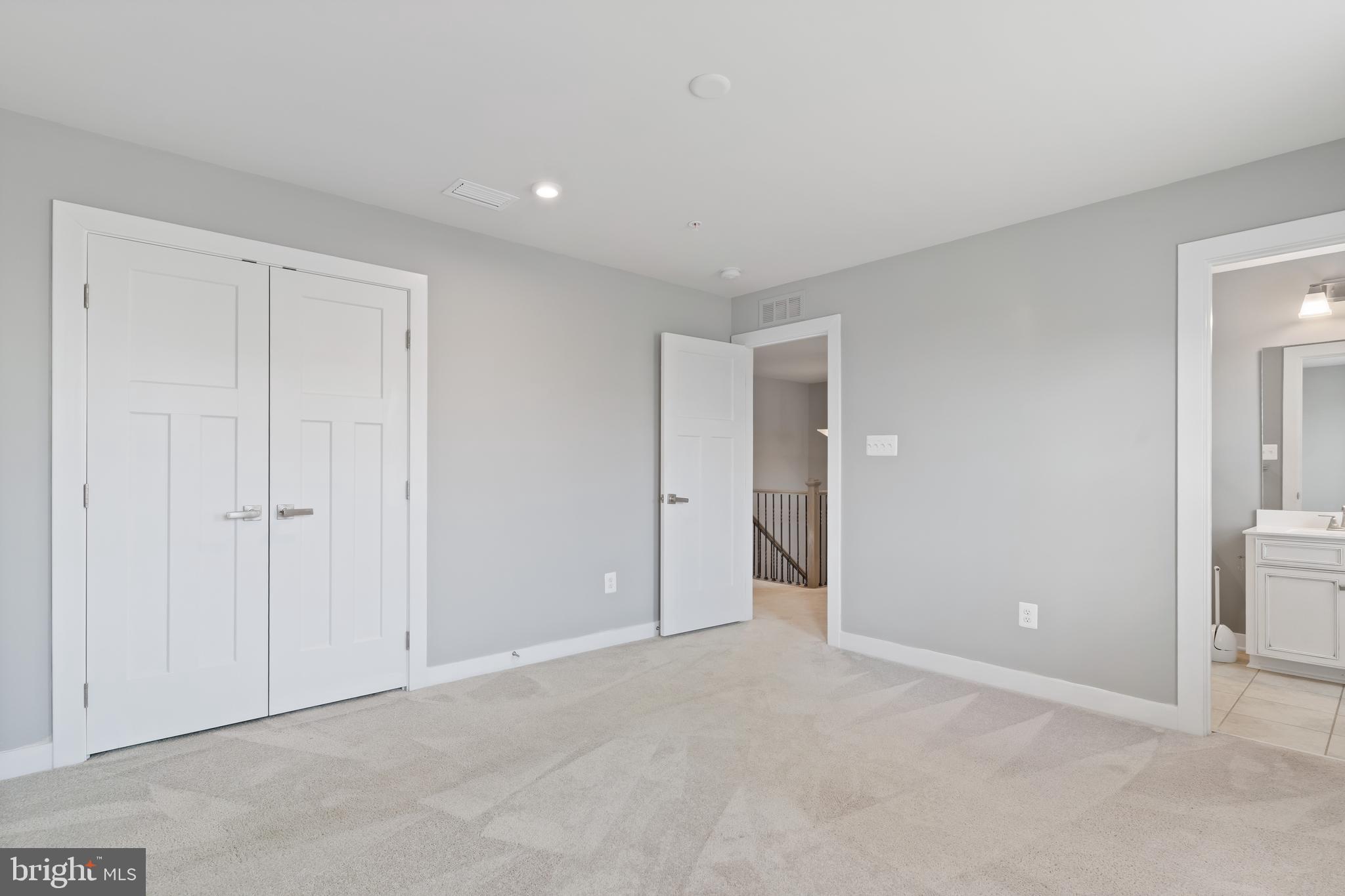 CHRISTOPHER POINTE - Residential