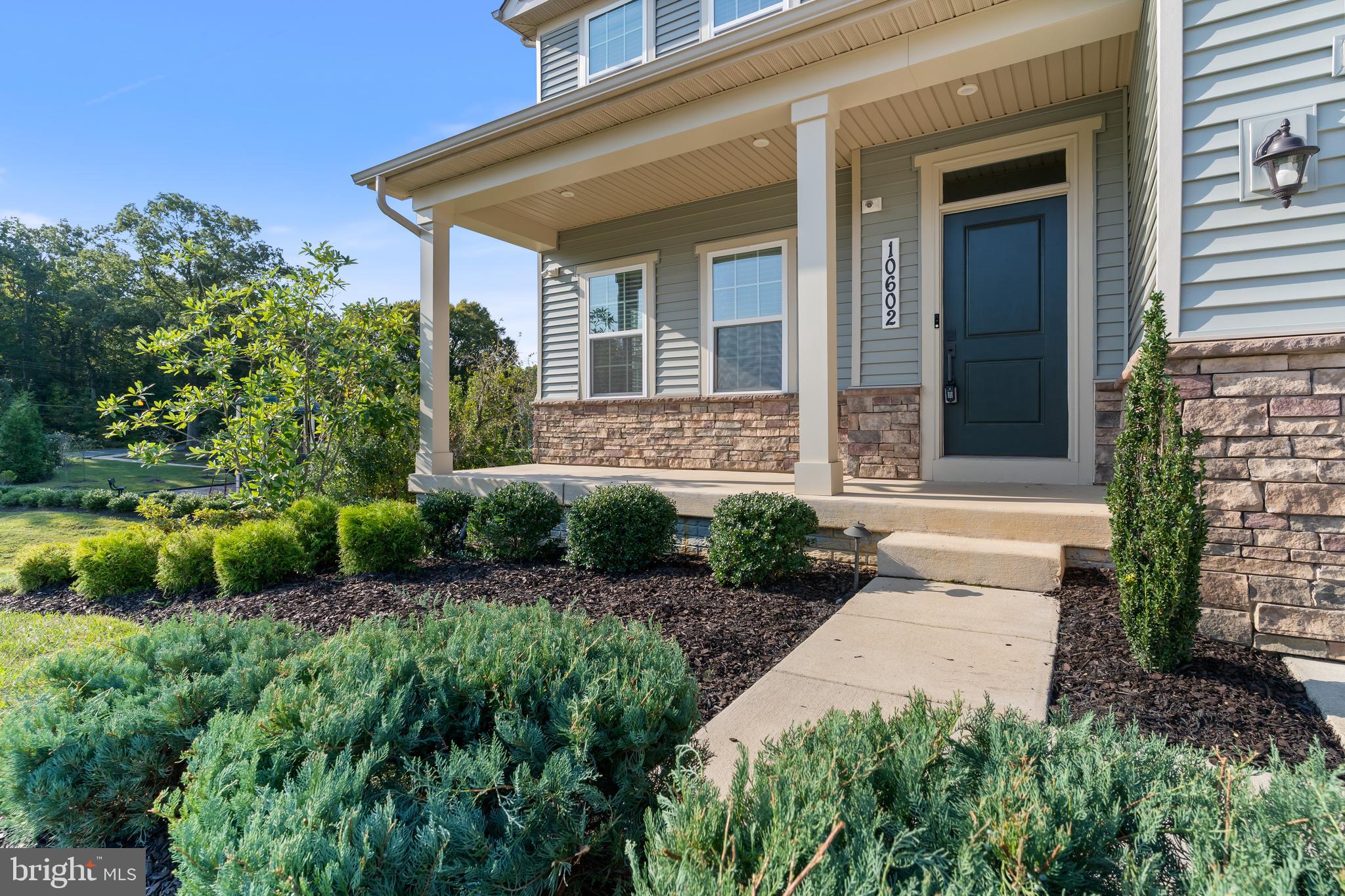 10602 STARFIRE LN