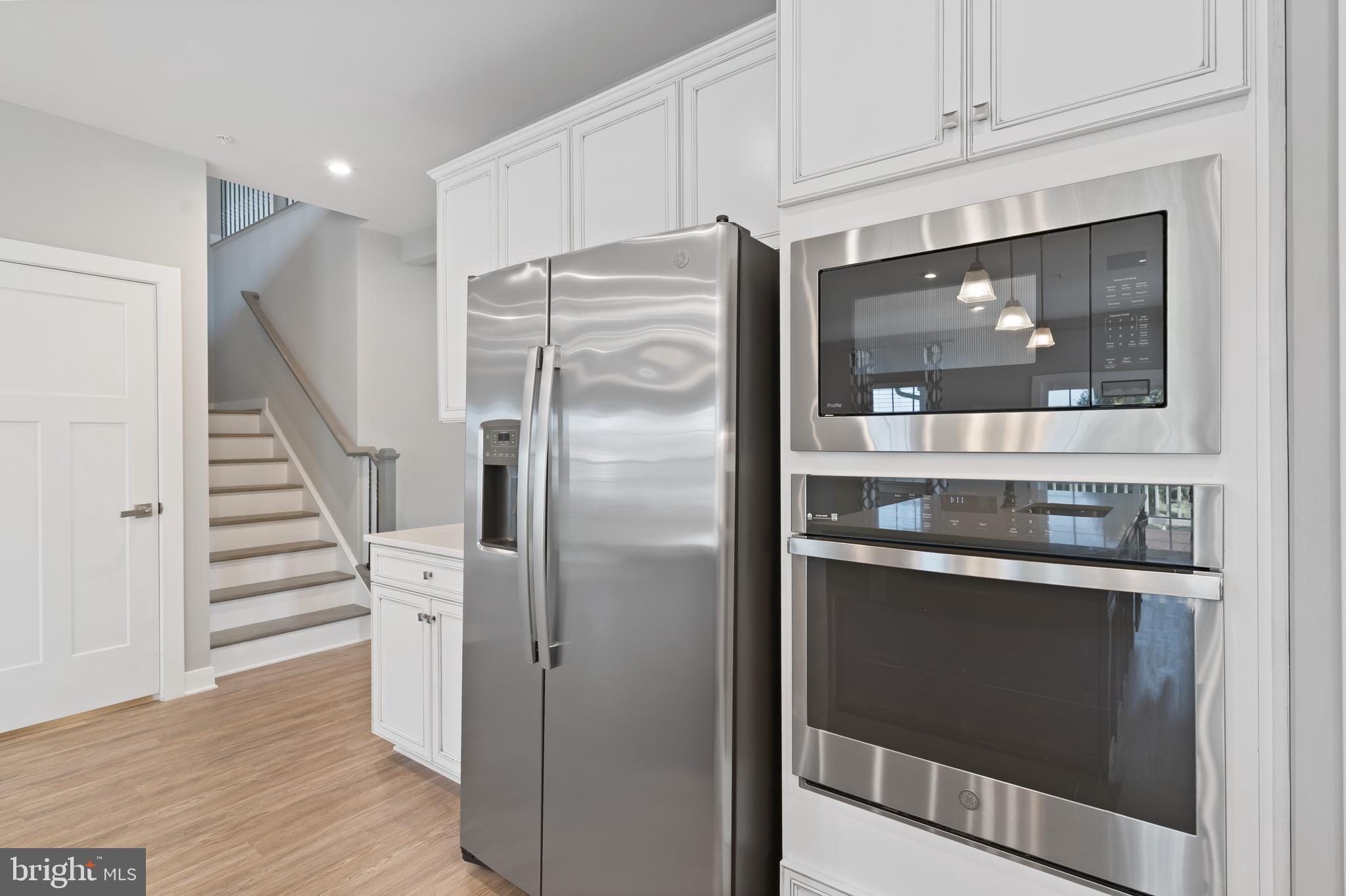 CHRISTOPHER POINTE - Residential