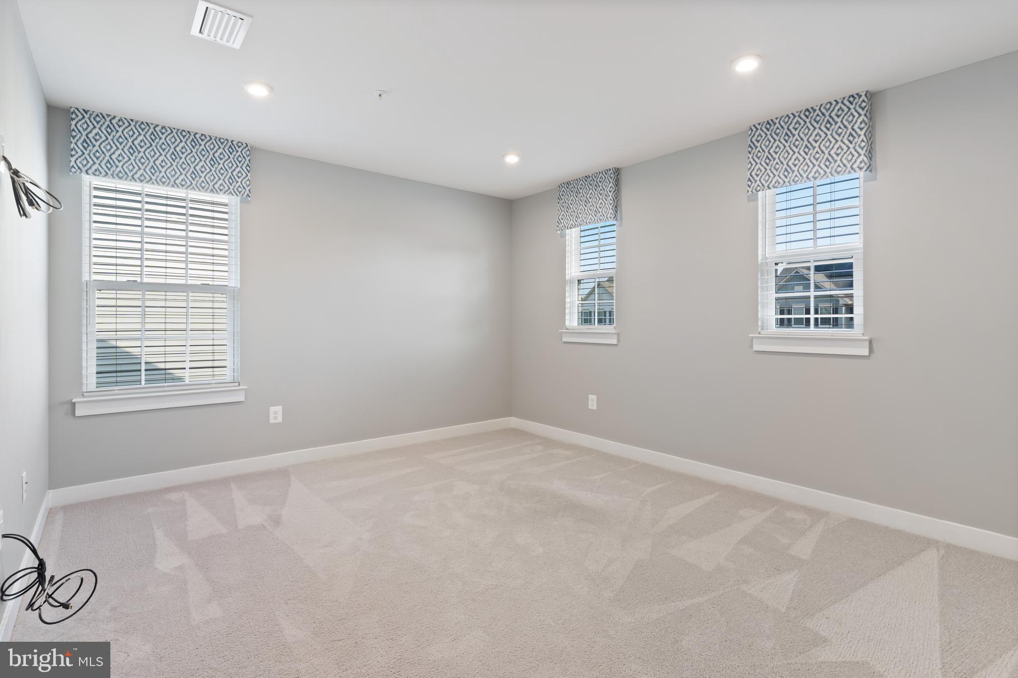 CHRISTOPHER POINTE - Residential