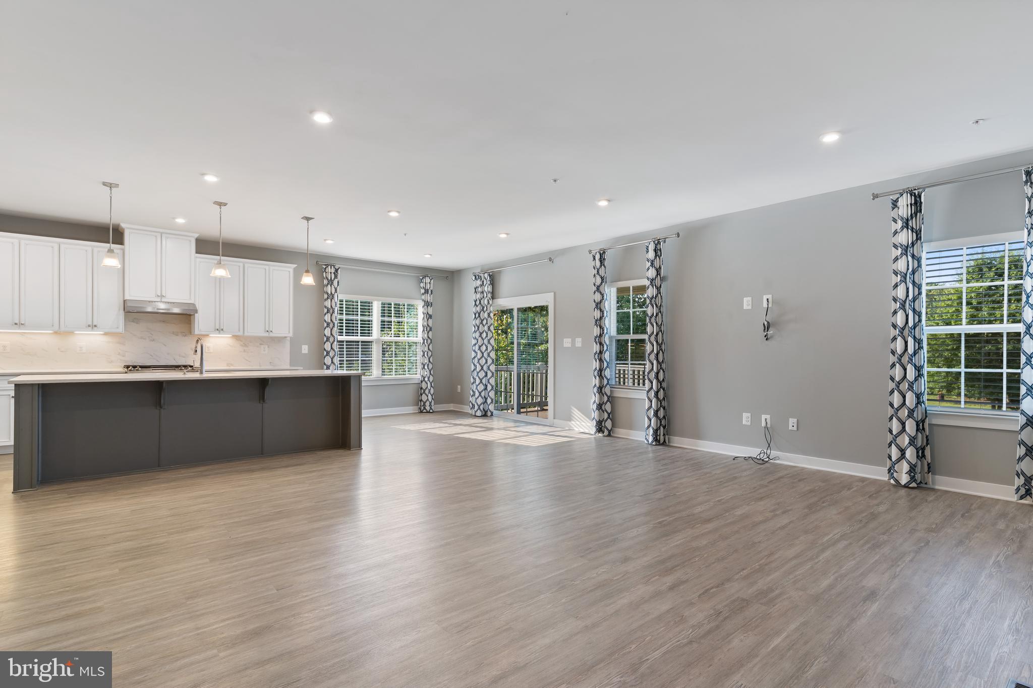 CHRISTOPHER POINTE - Residential