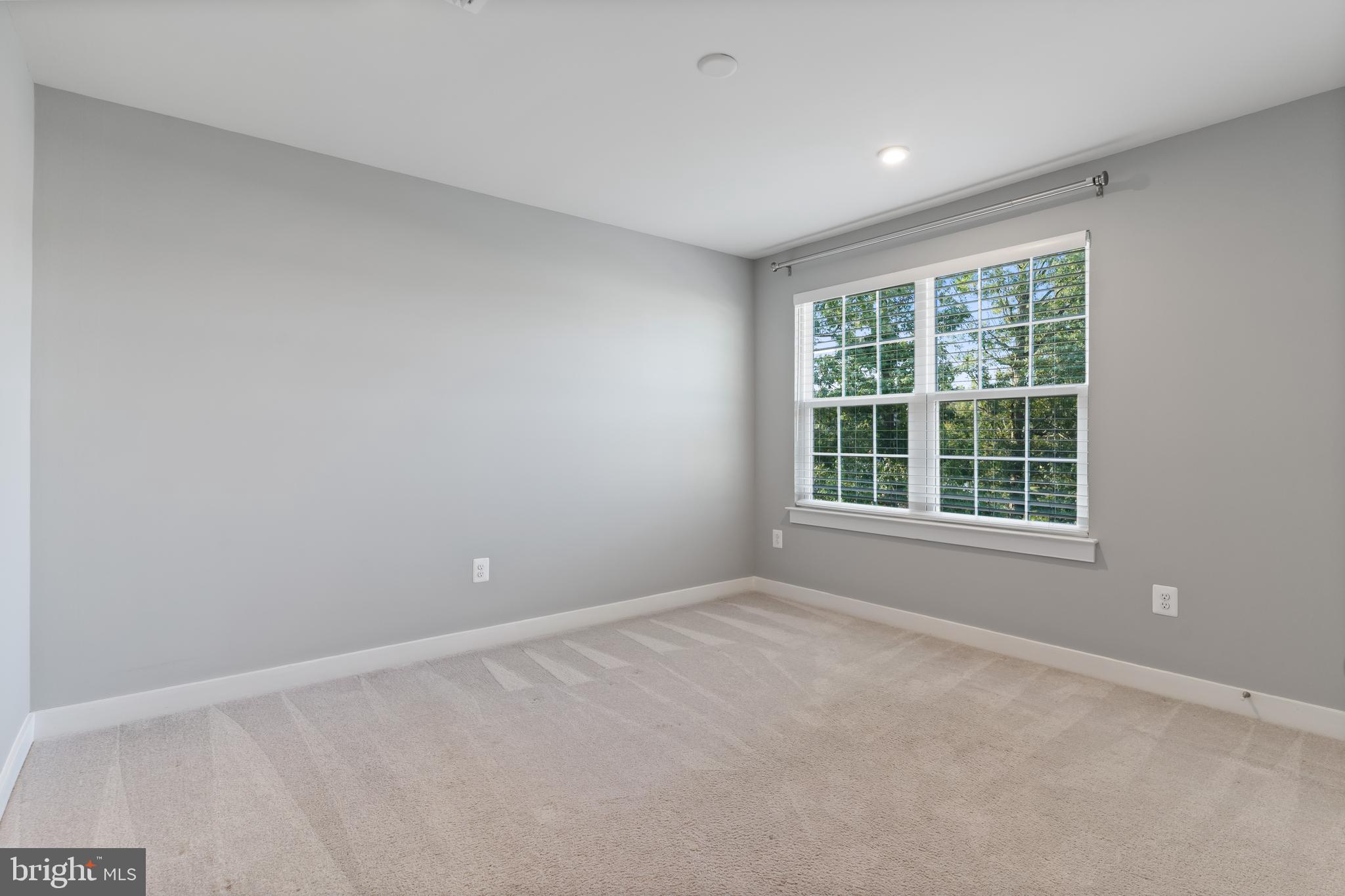 CHRISTOPHER POINTE - Residential