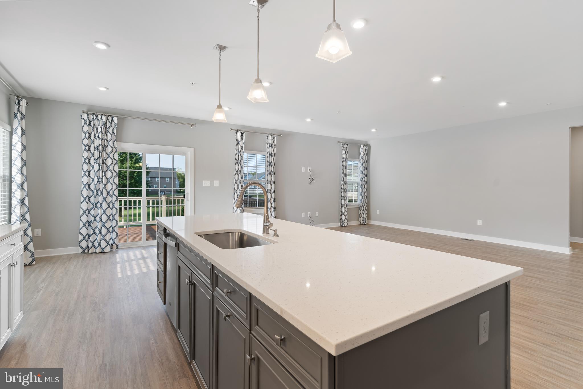 CHRISTOPHER POINTE - Residential