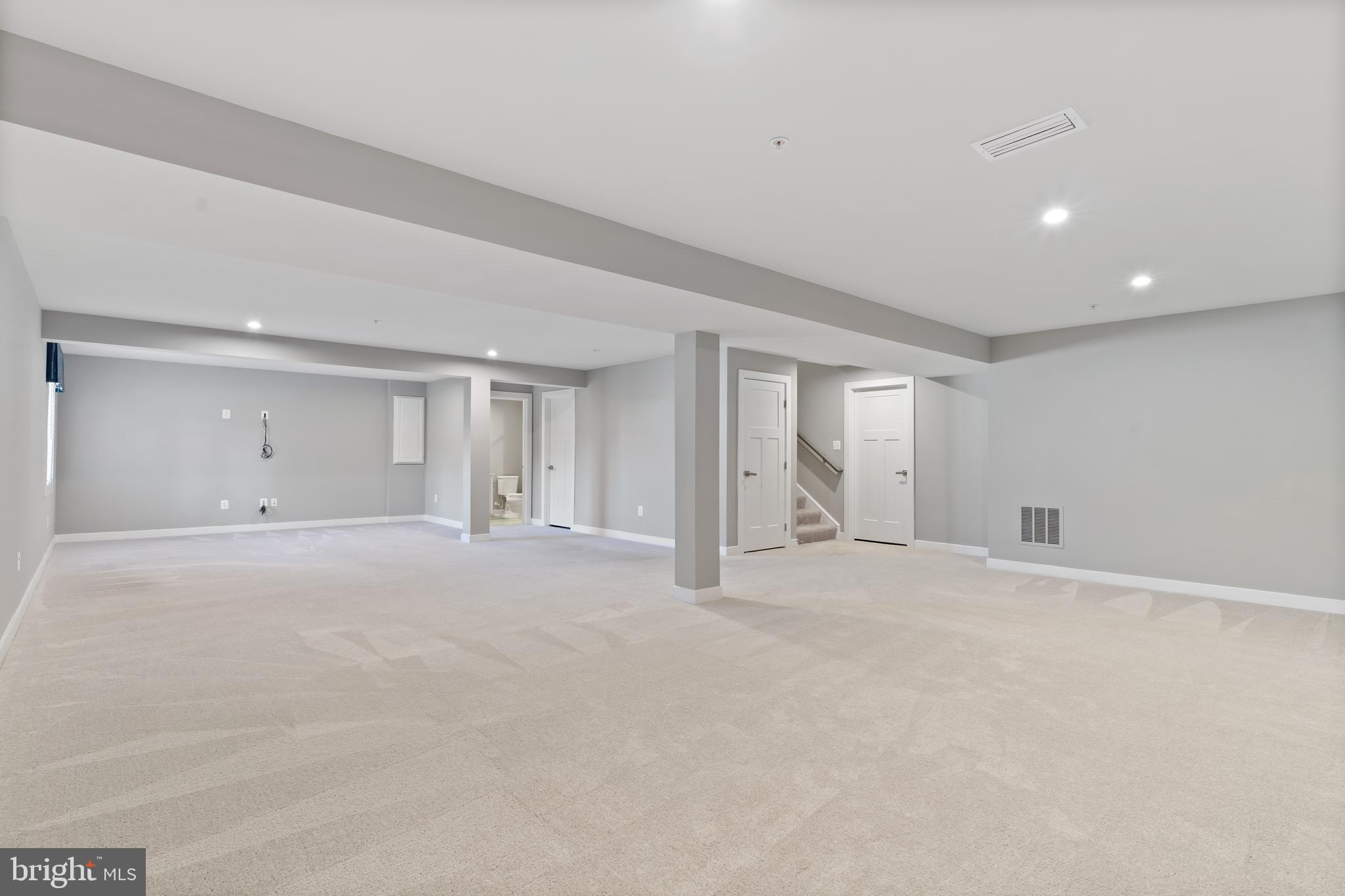 CHRISTOPHER POINTE - Residential