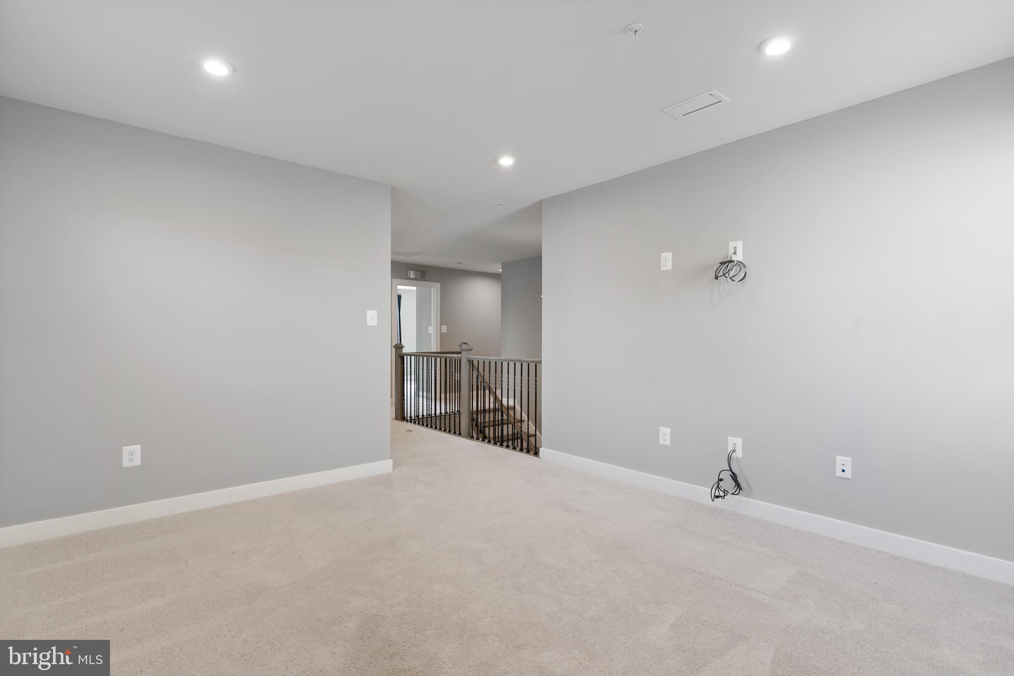 CHRISTOPHER POINTE - Residential