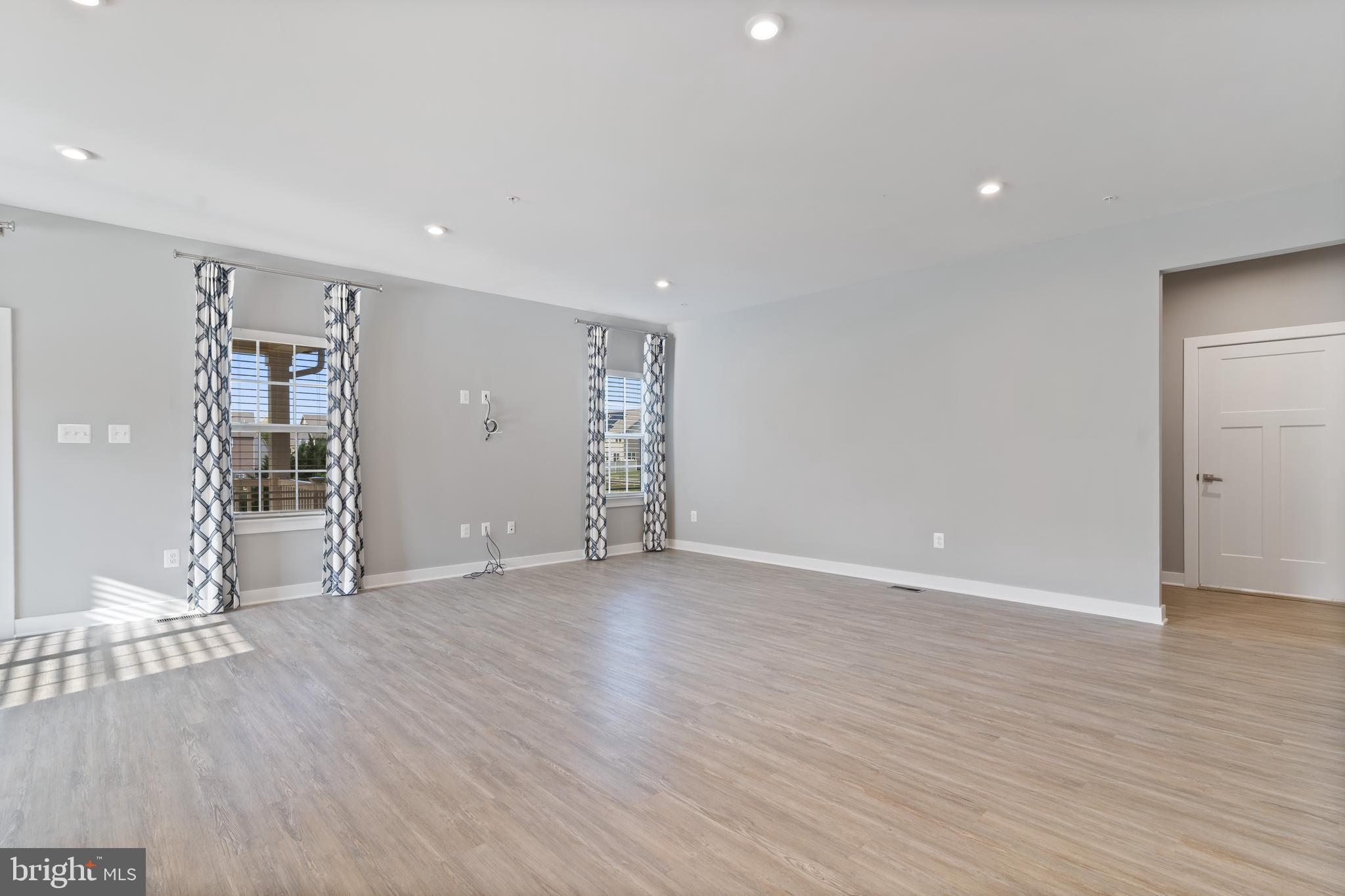 CHRISTOPHER POINTE - Residential