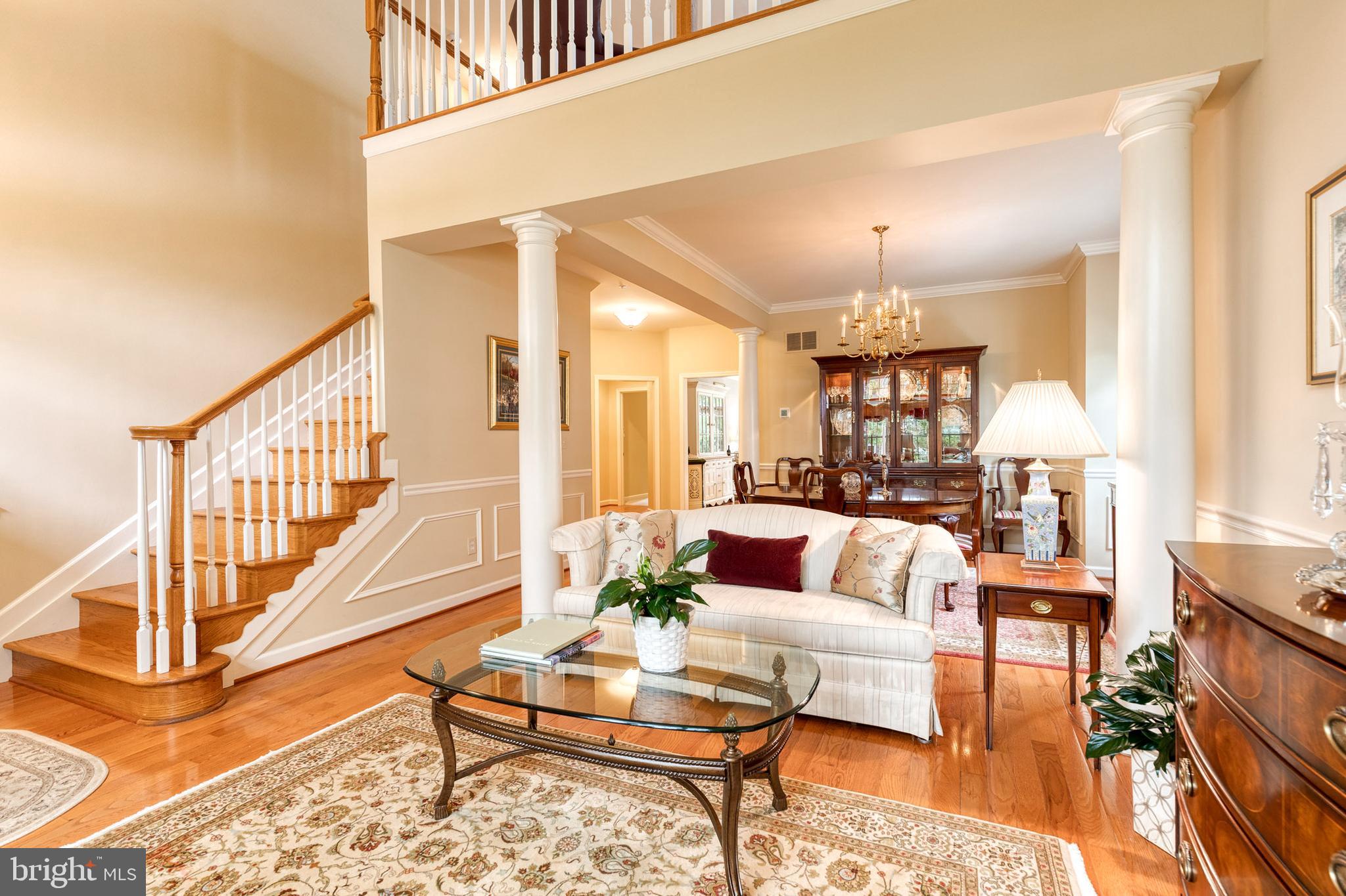212 WAR ADMIRAL WAY
