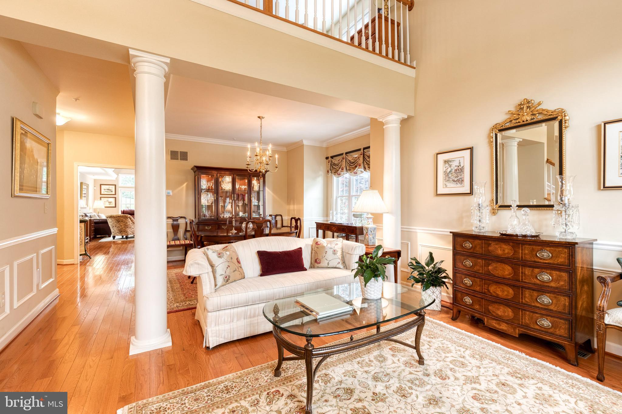 212 WAR ADMIRAL WAY