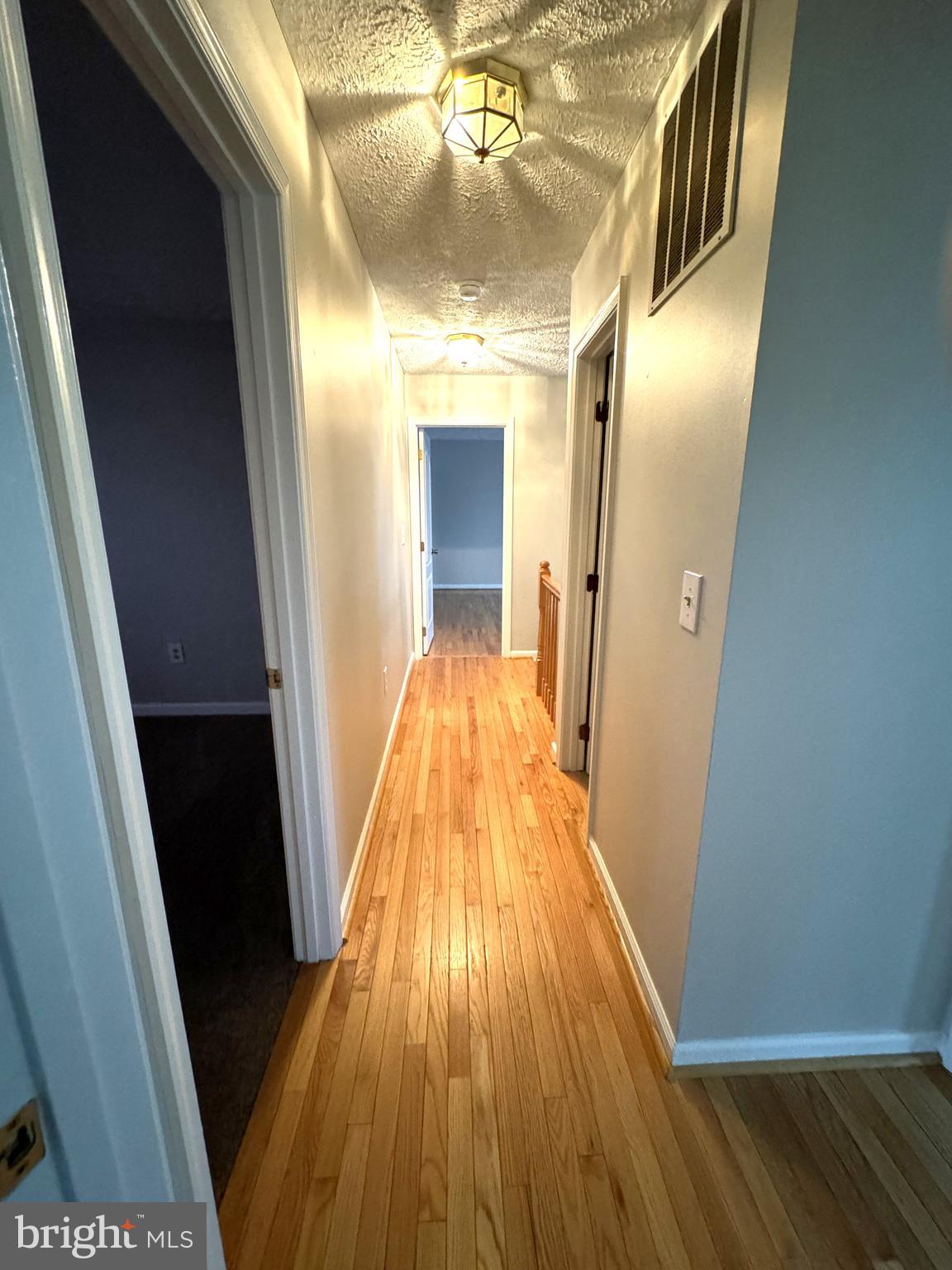 ASHFORD OAKS - Residential