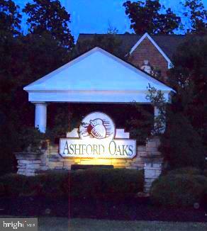 ASHFORD OAKS - Residential