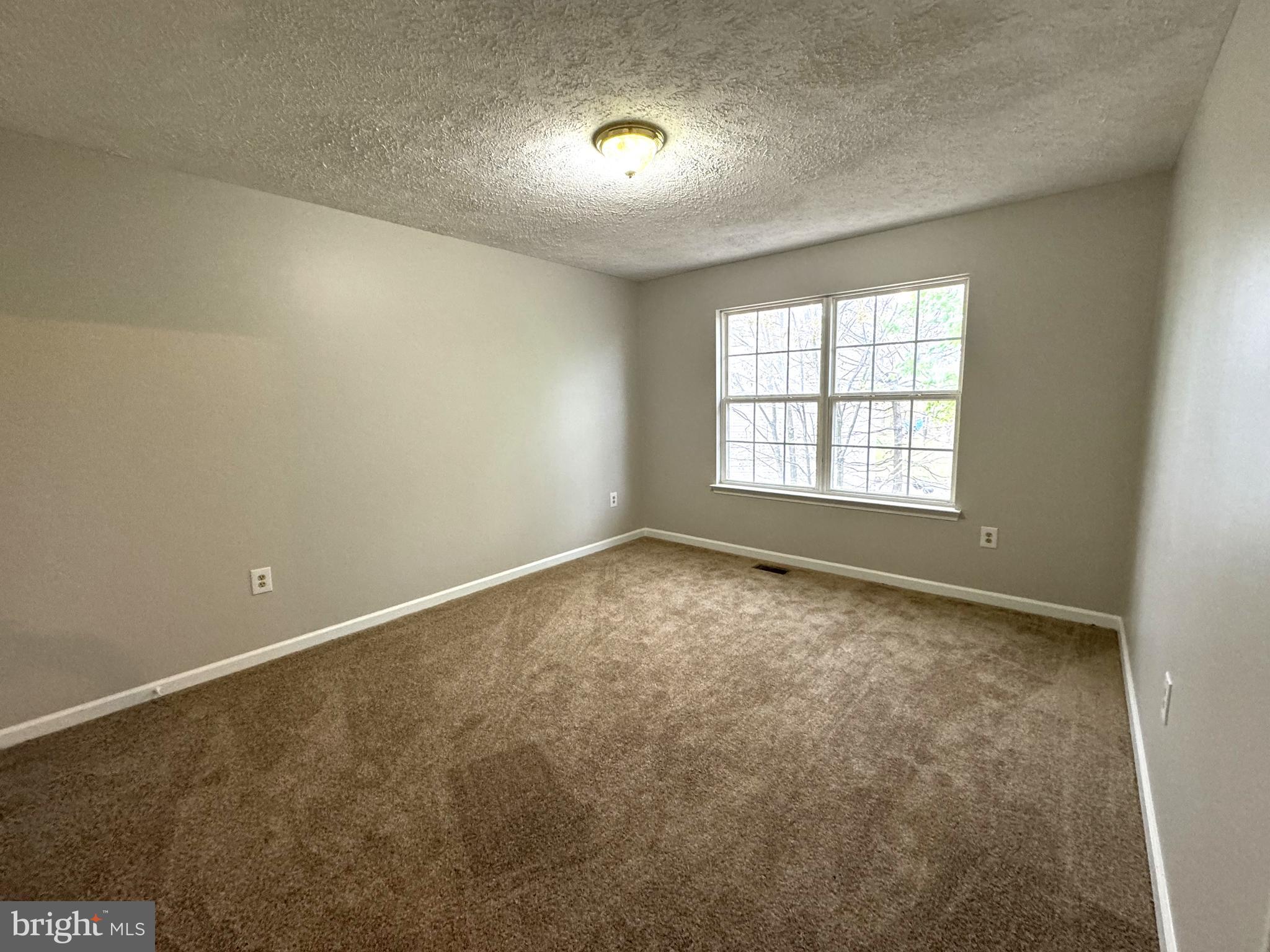 ASHFORD OAKS - Residential