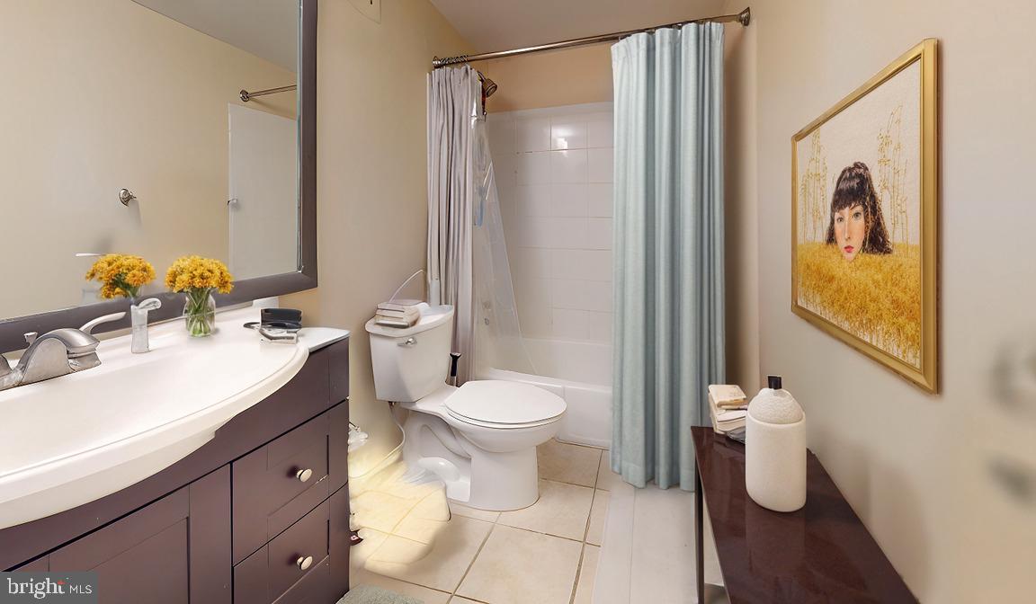 HUNTINGTON CLUB - Residential