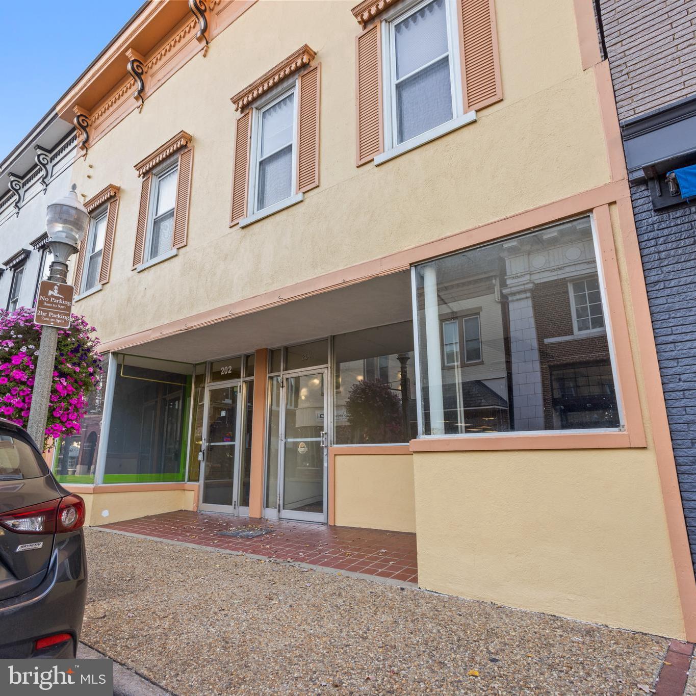 202 E MAIN STREET 204 204