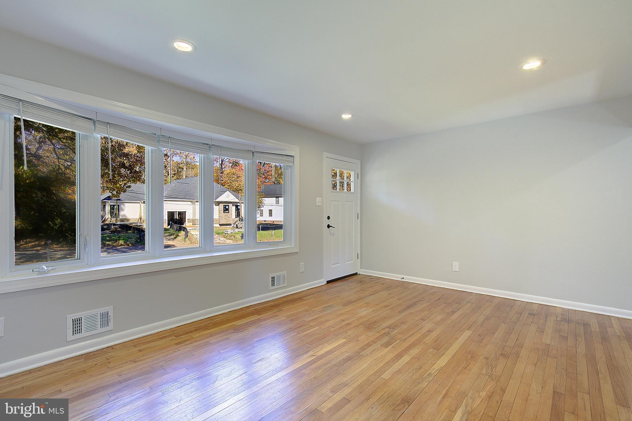 LINCOLN HEIGHTS - Residential