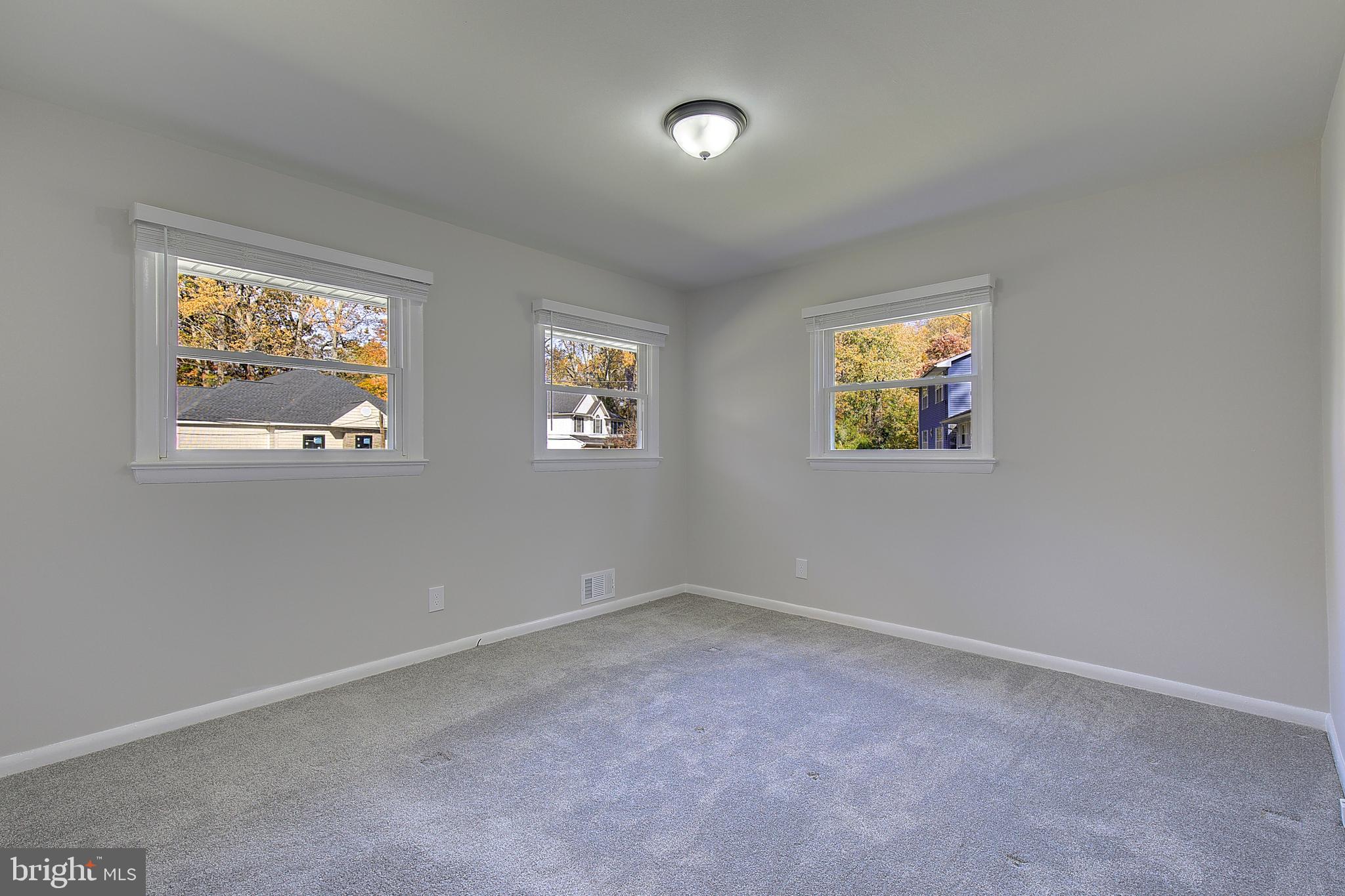 LINCOLN HEIGHTS - Residential