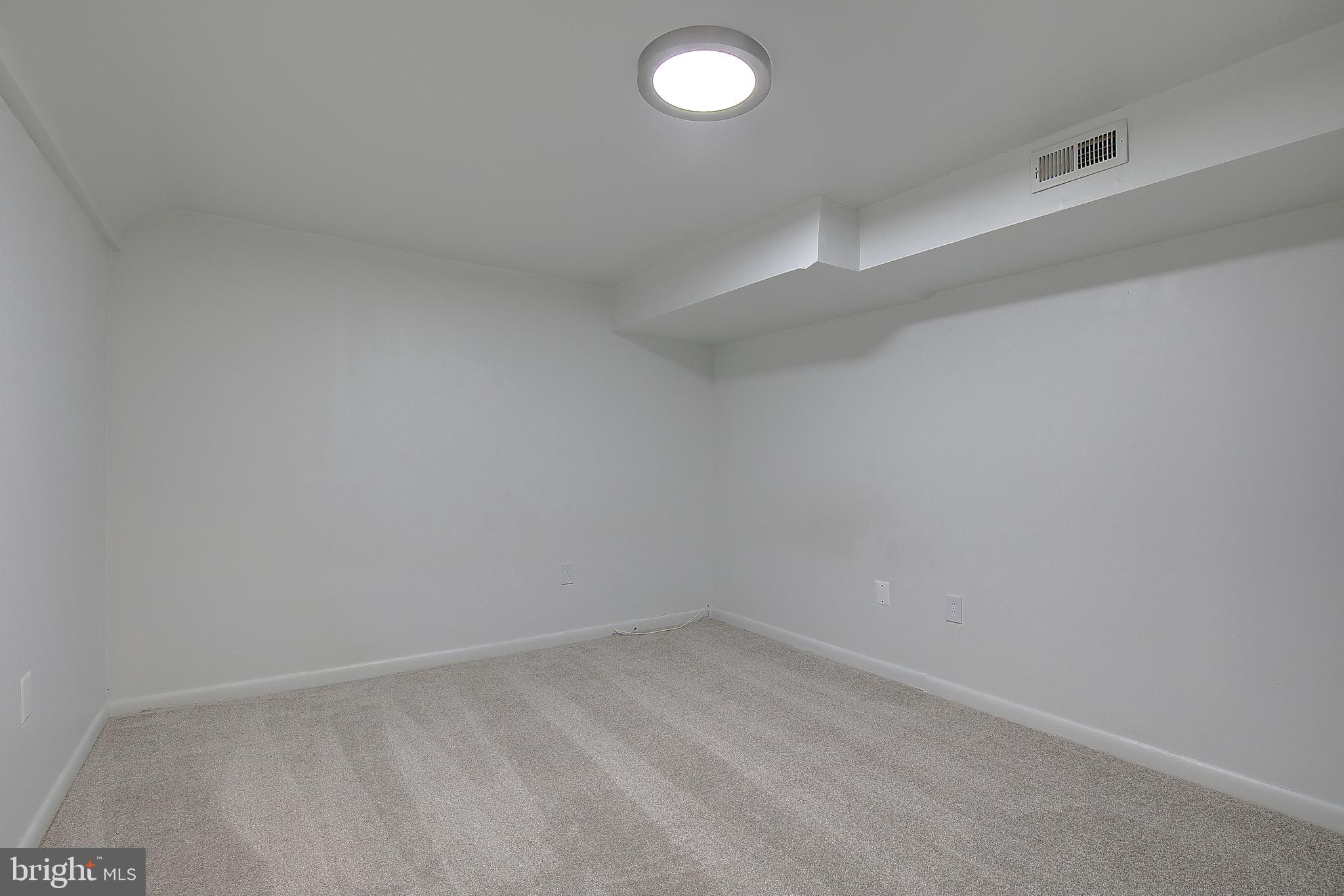 LINCOLN HEIGHTS - Residential