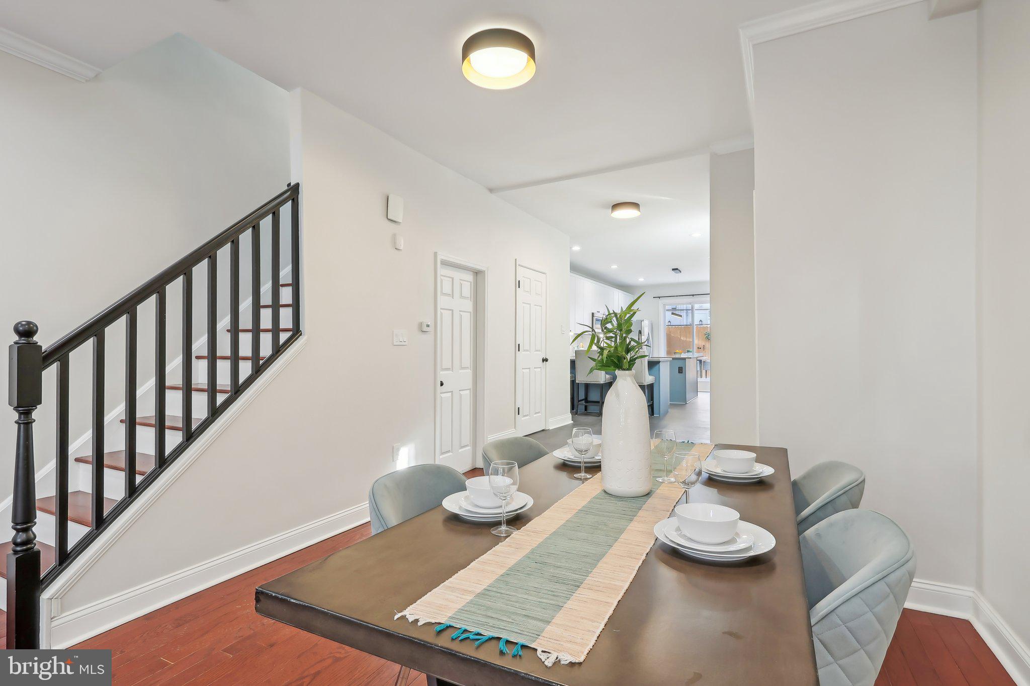 POINT BREEZE - Residential