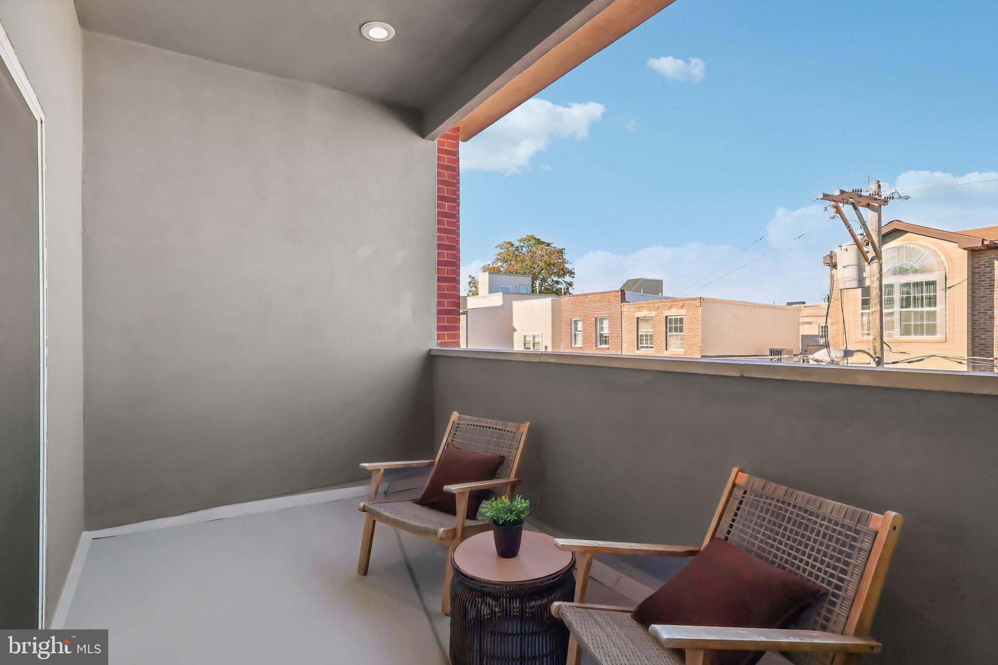 POINT BREEZE - Residential