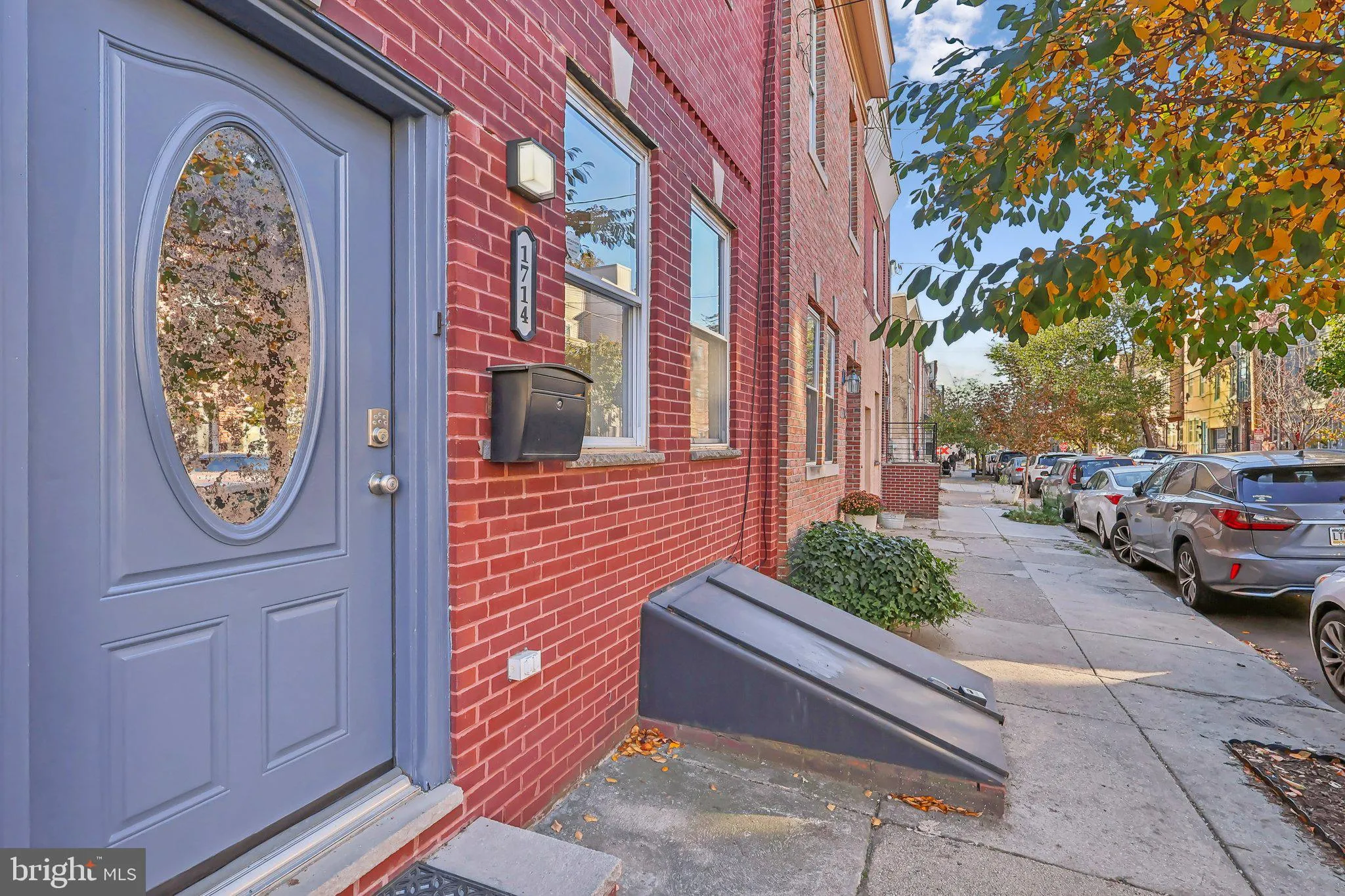 Philadelphia, Pennsylvania 19146, United States, 4 Bedrooms Bedrooms, ,4 BathroomsBathrooms,Residential,Pending,38778