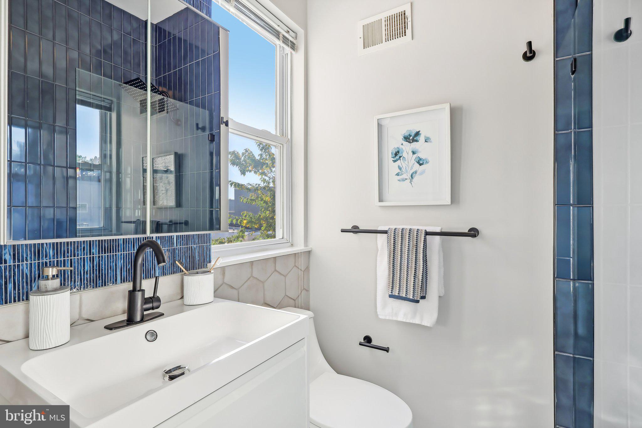 POINT BREEZE - Residential