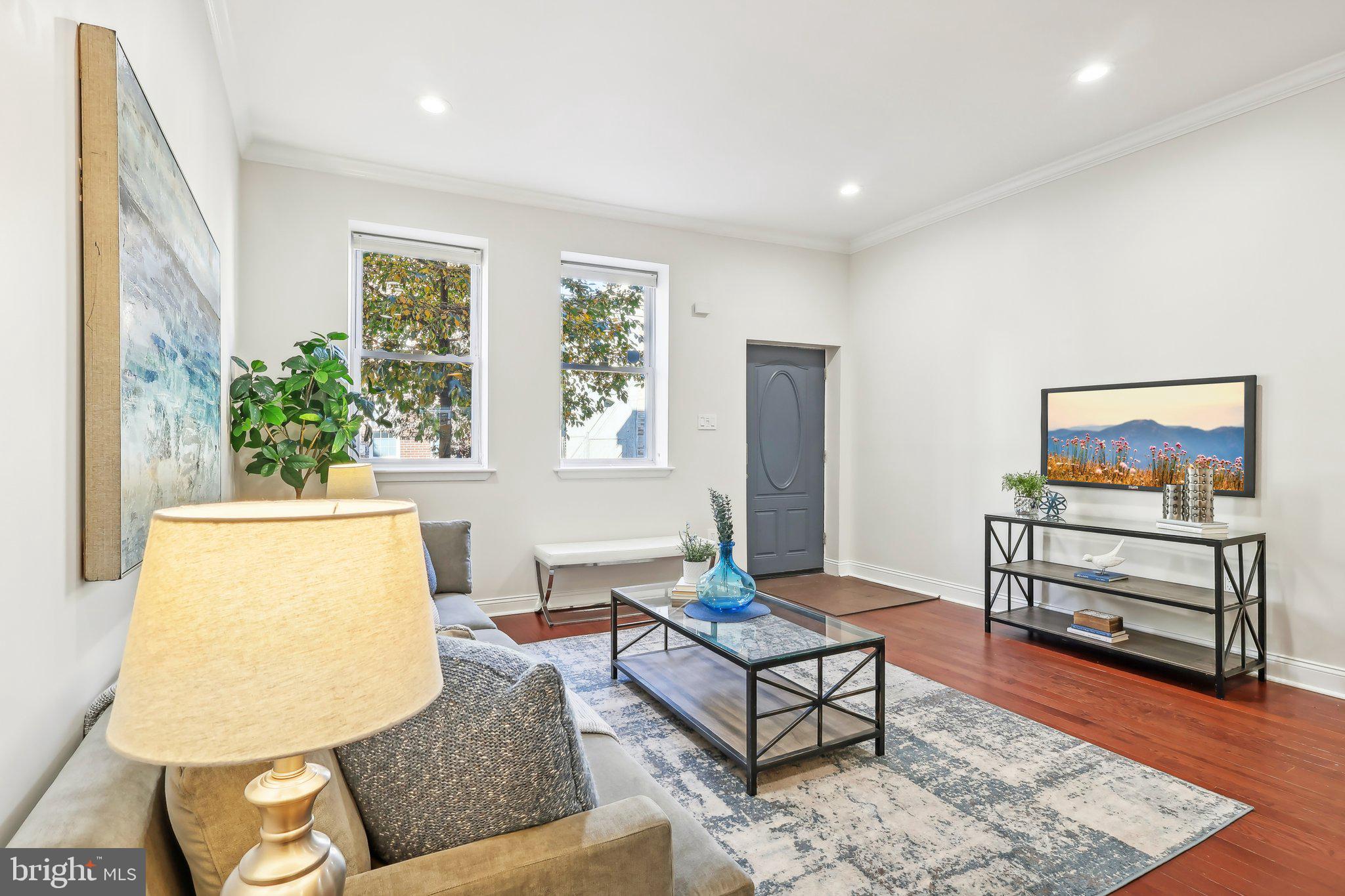 POINT BREEZE - Residential