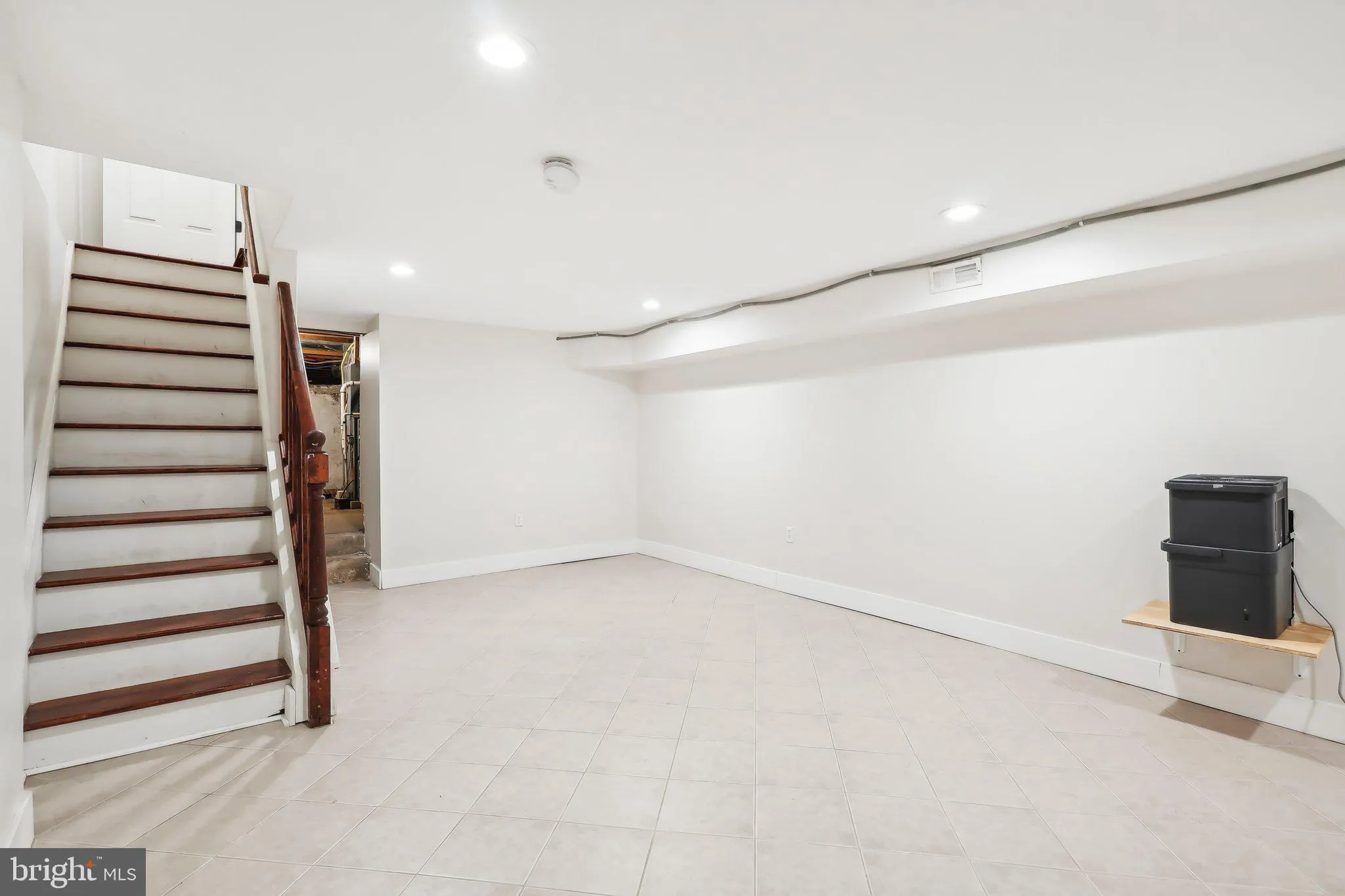 Philadelphia, Pennsylvania 19146, United States, 4 Bedrooms Bedrooms, ,4 BathroomsBathrooms,Residential,Pending,38778