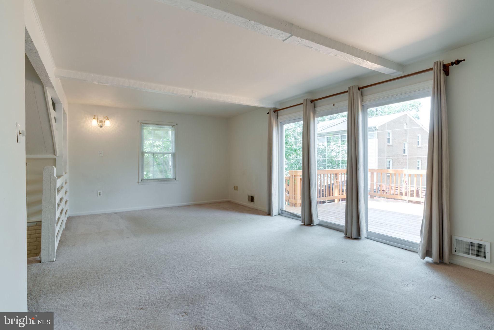 GREENWICH HILL - Residential