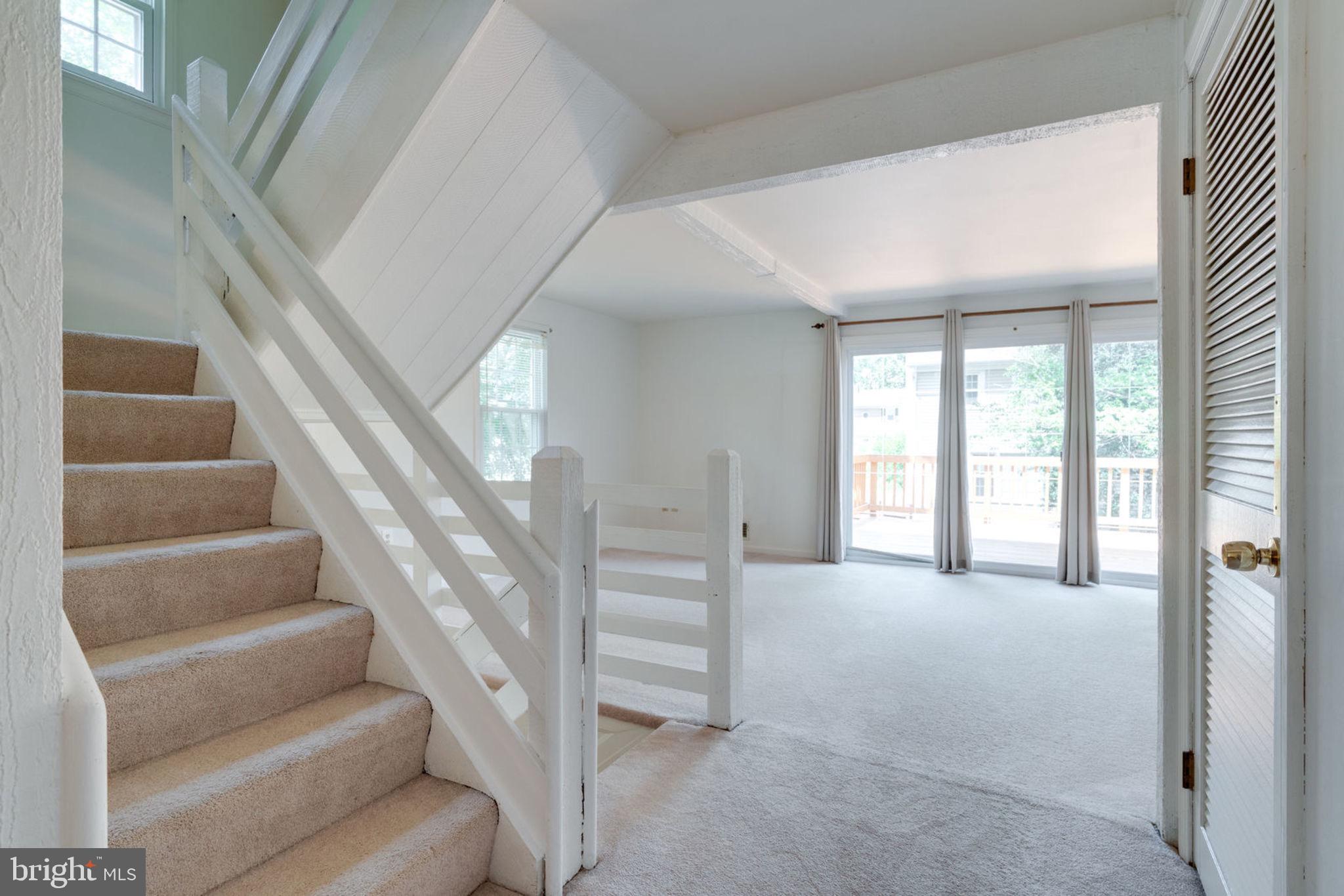 GREENWICH HILL - Residential