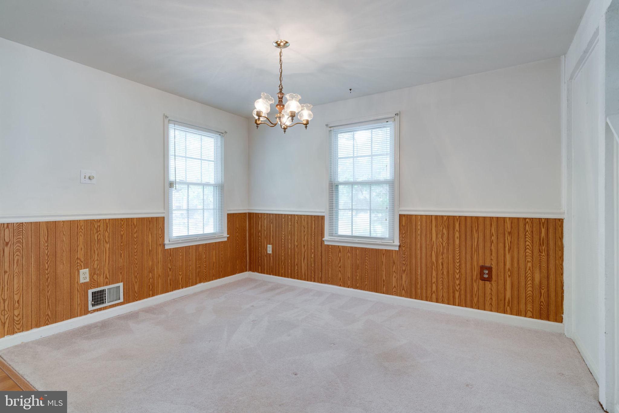 GREENWICH HILL - Residential