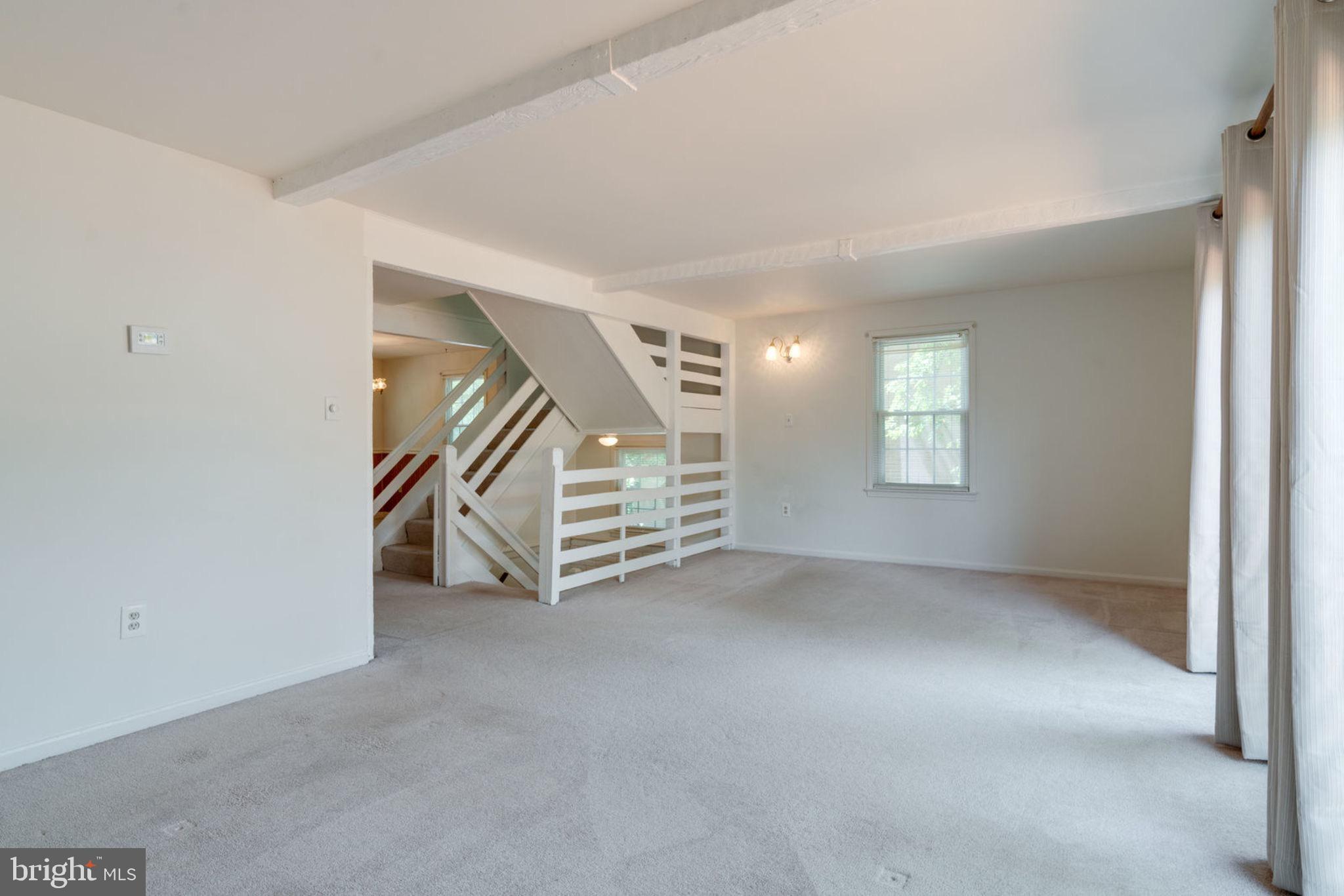 GREENWICH HILL - Residential