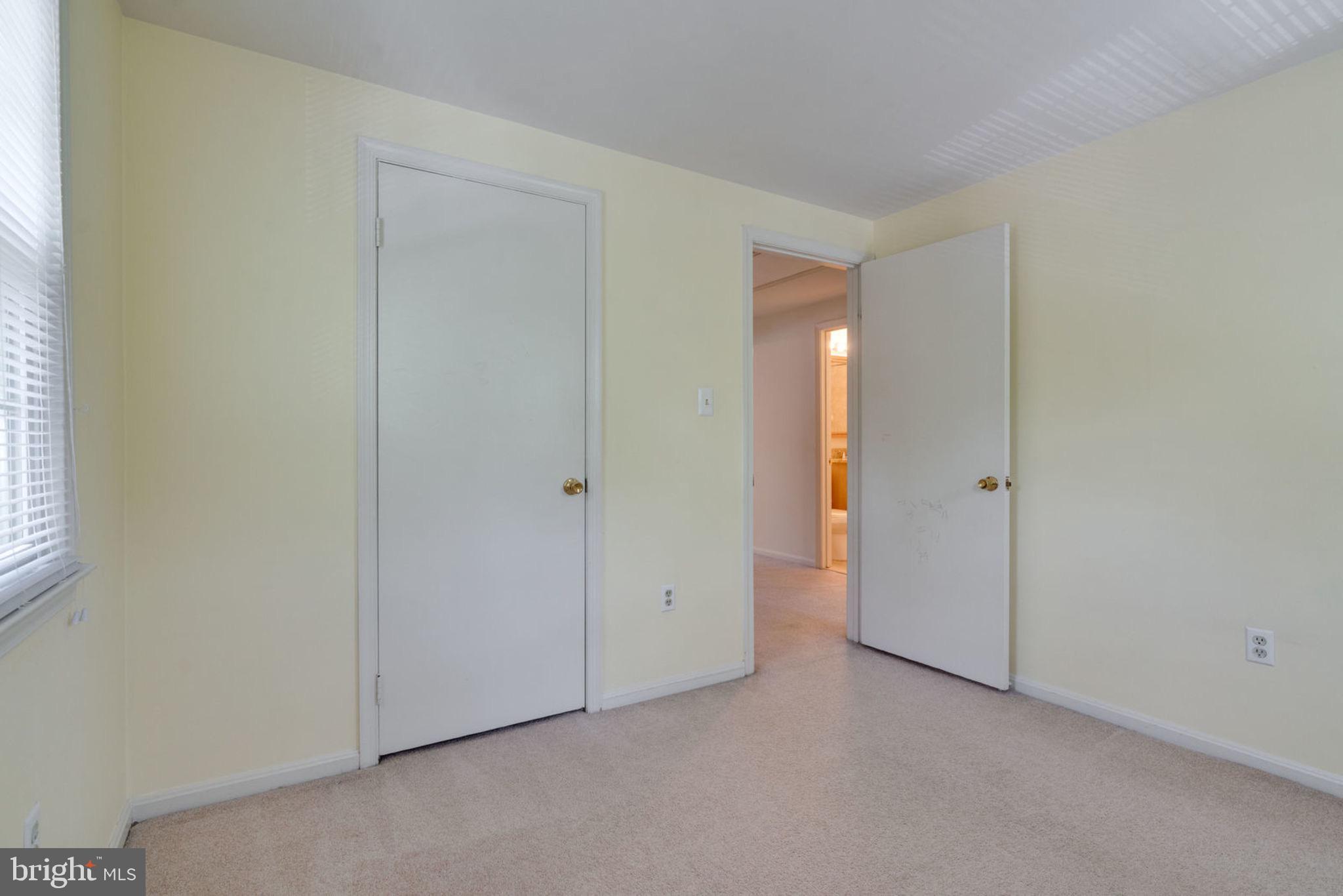 GREENWICH HILL - Residential