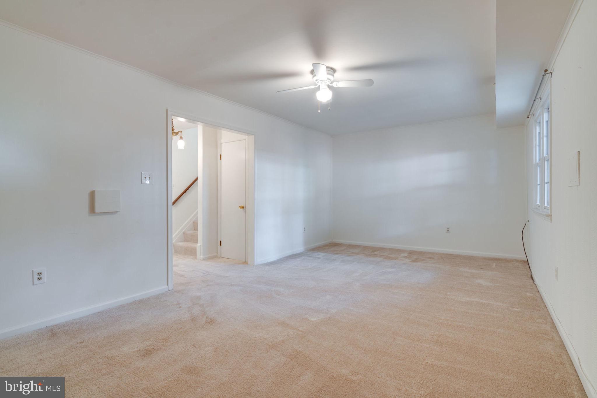 GREENWICH HILL - Residential