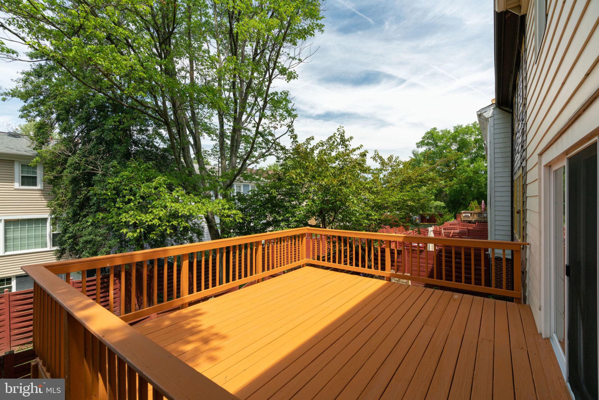 GREENWICH HILL - Residential