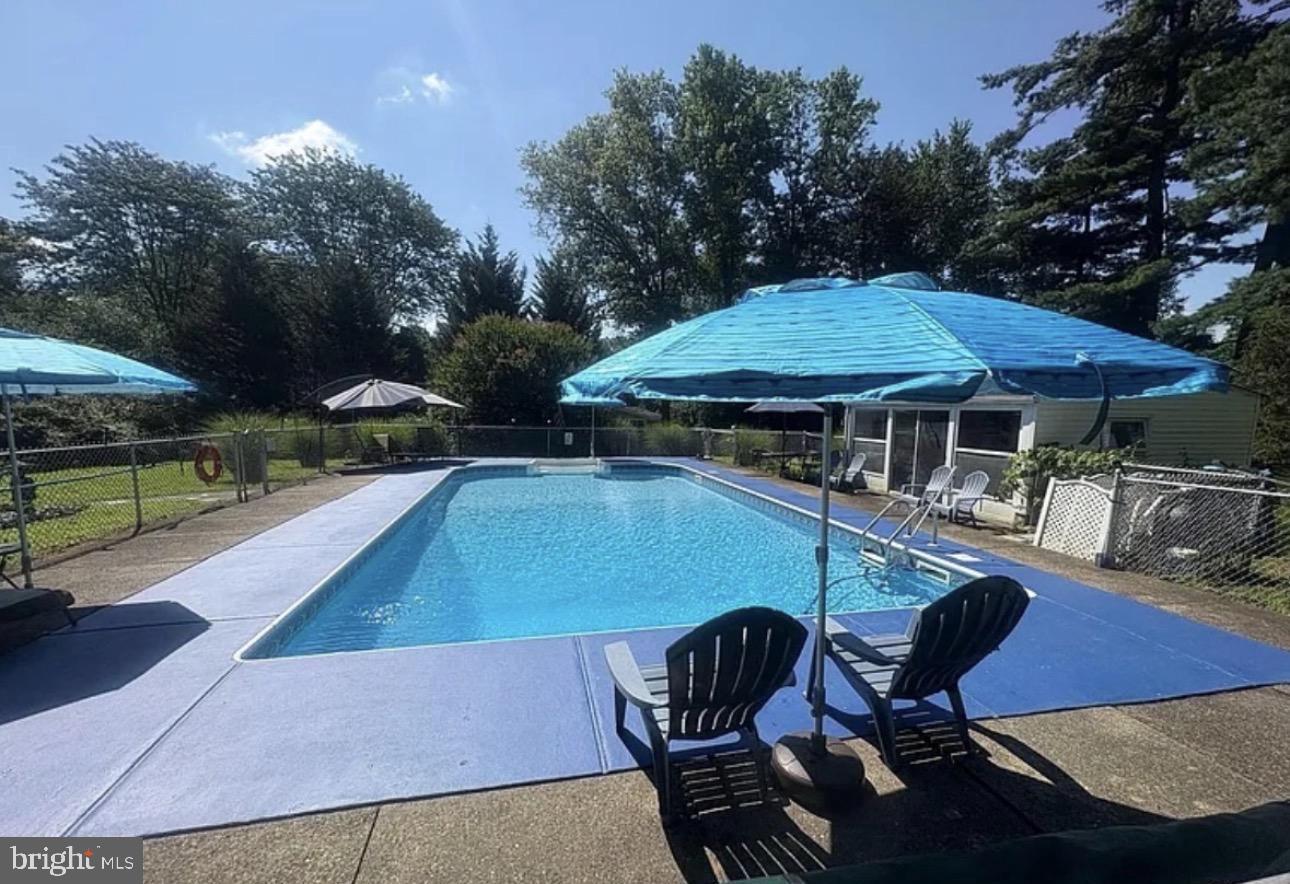 713 ARDSLEY COURT