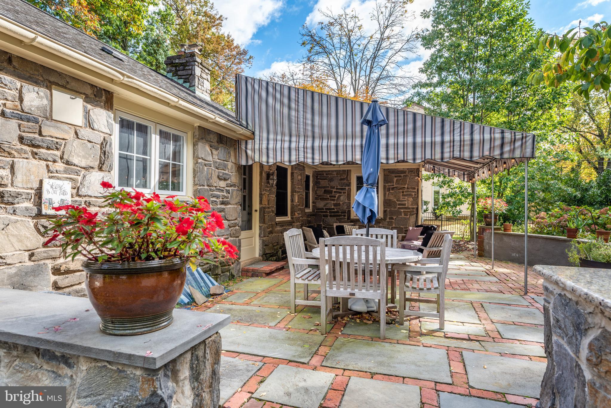 VALLEY HILLS - Residential