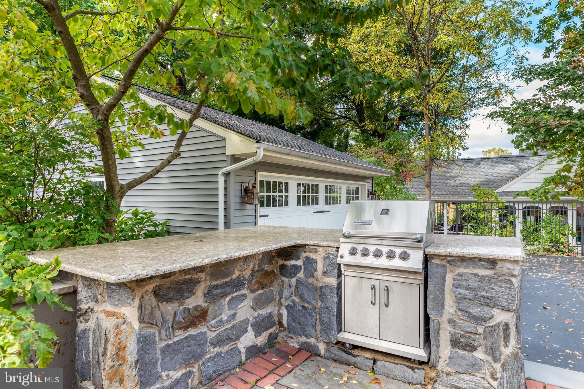 VALLEY HILLS - Residential