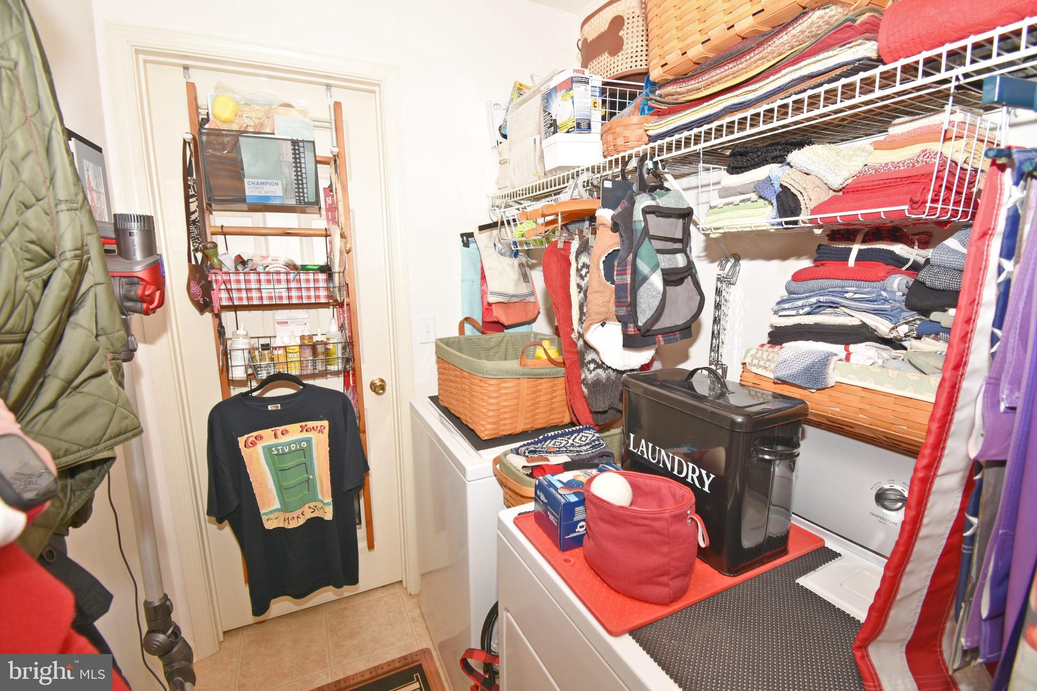 STONE GATE - Residential