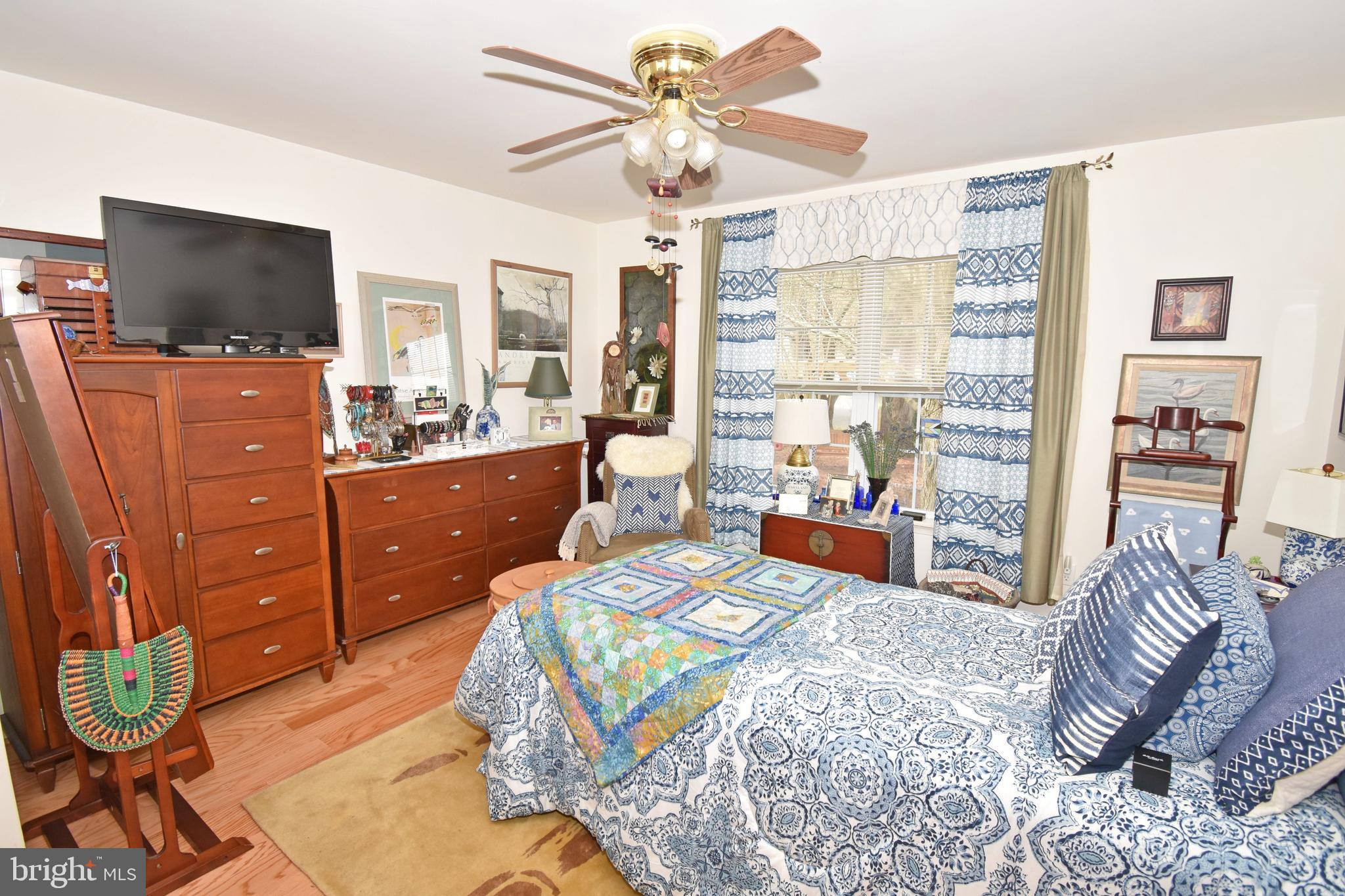 STONE GATE - Residential