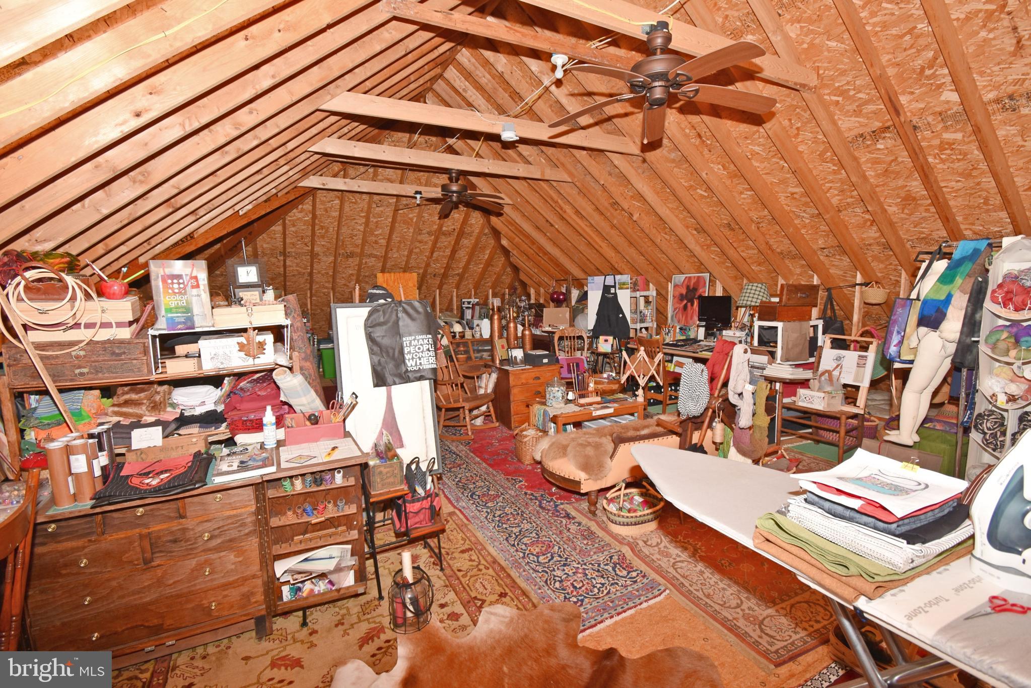 STONE GATE - Residential