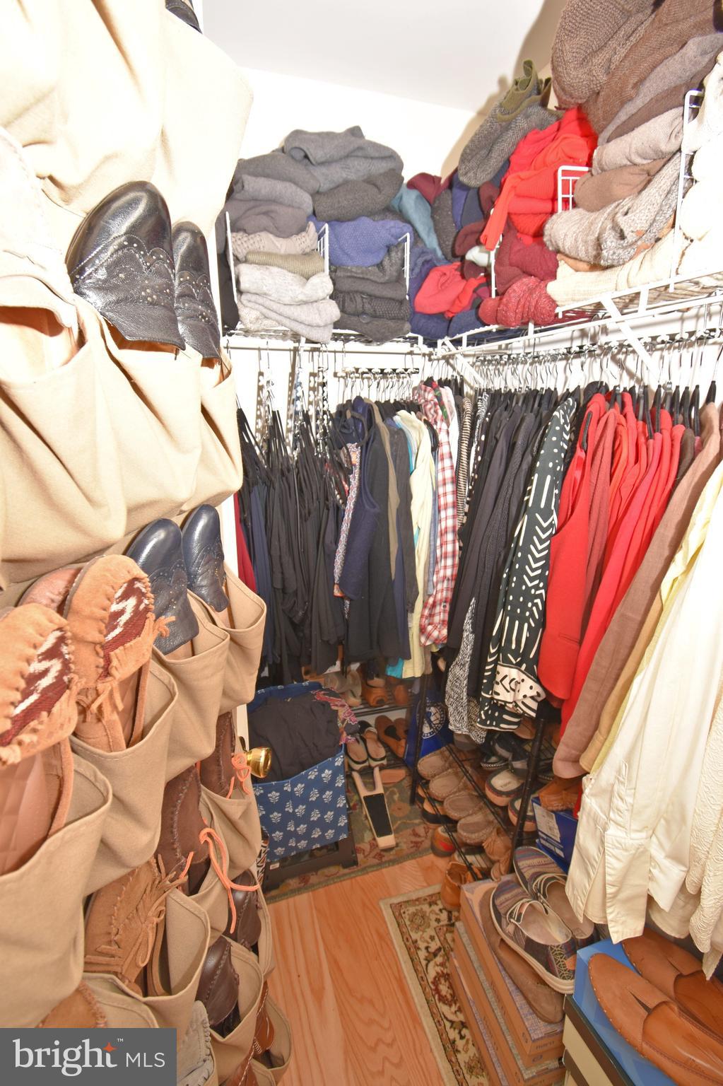 STONE GATE - Residential