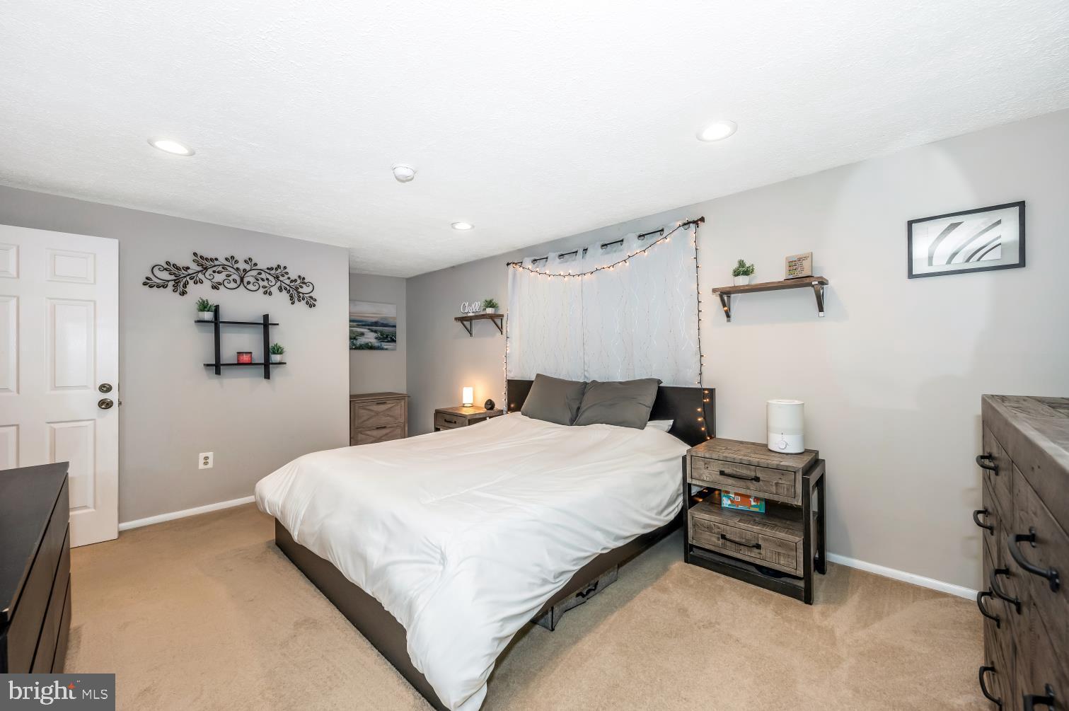 GLADE TOWN - Residential