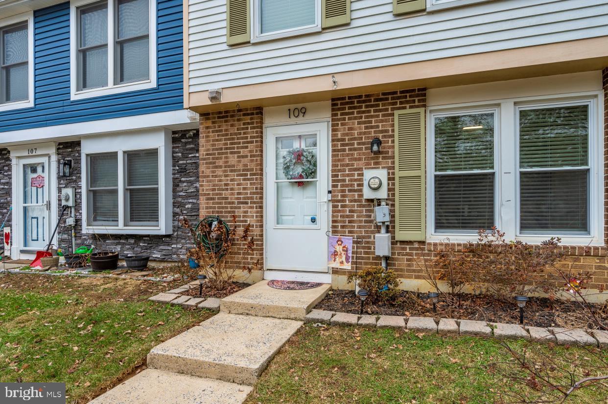 GLADE TOWN - Residential