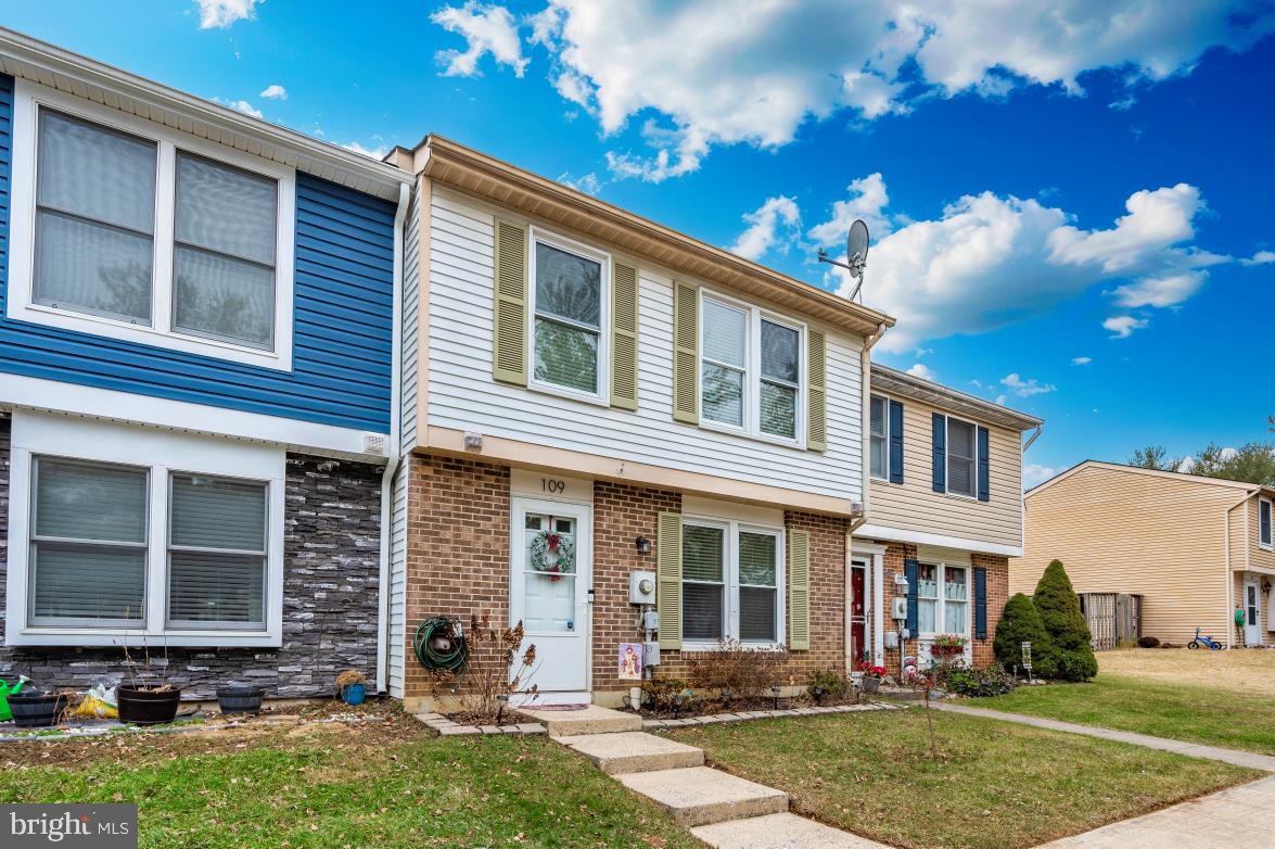 GLADE TOWN - Residential