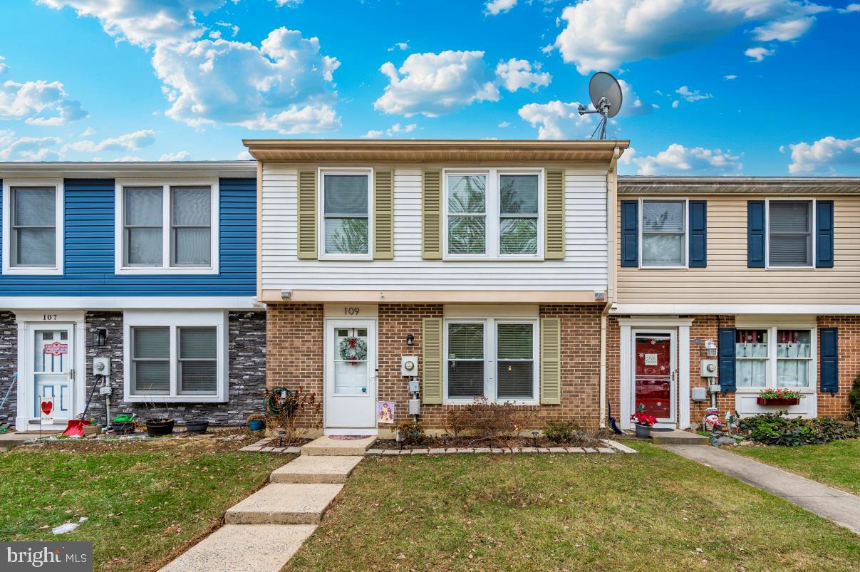 GLADE TOWN - Residential