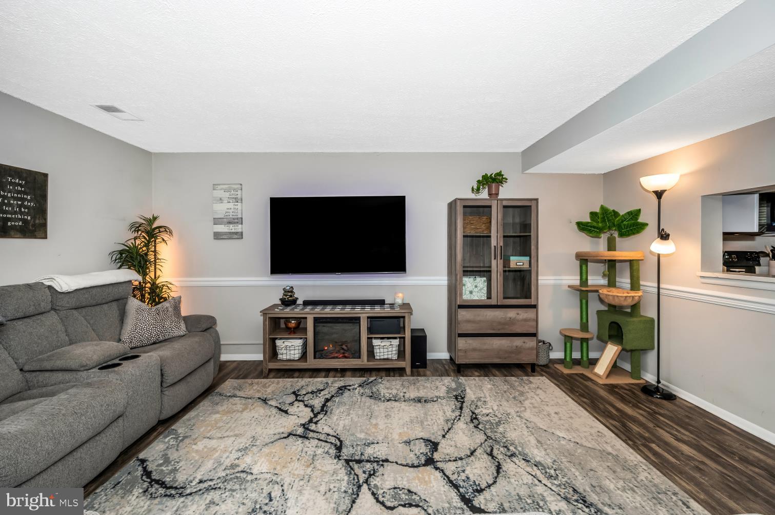 GLADE TOWN - Residential