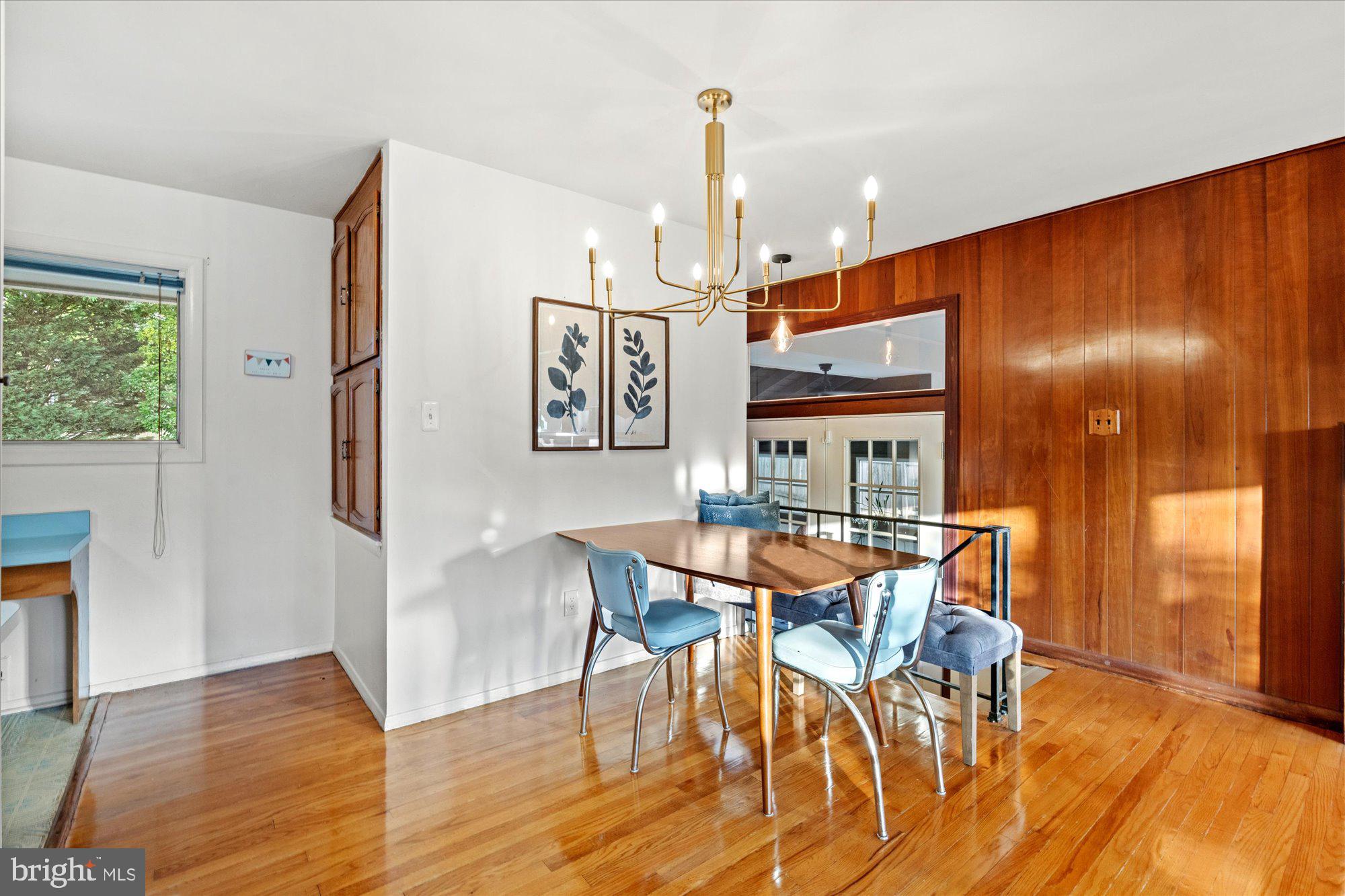 WAYNEWOOD - Residential